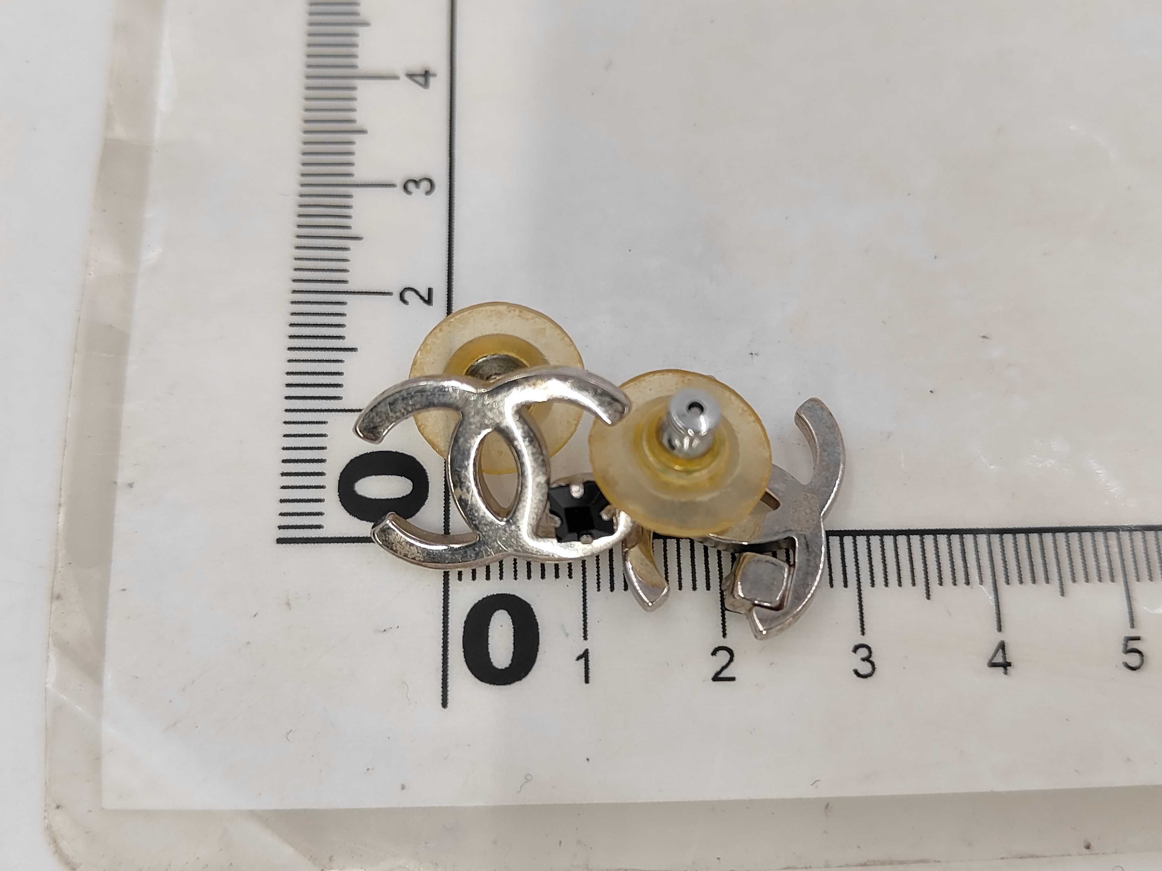 earrings 05P — view 7
