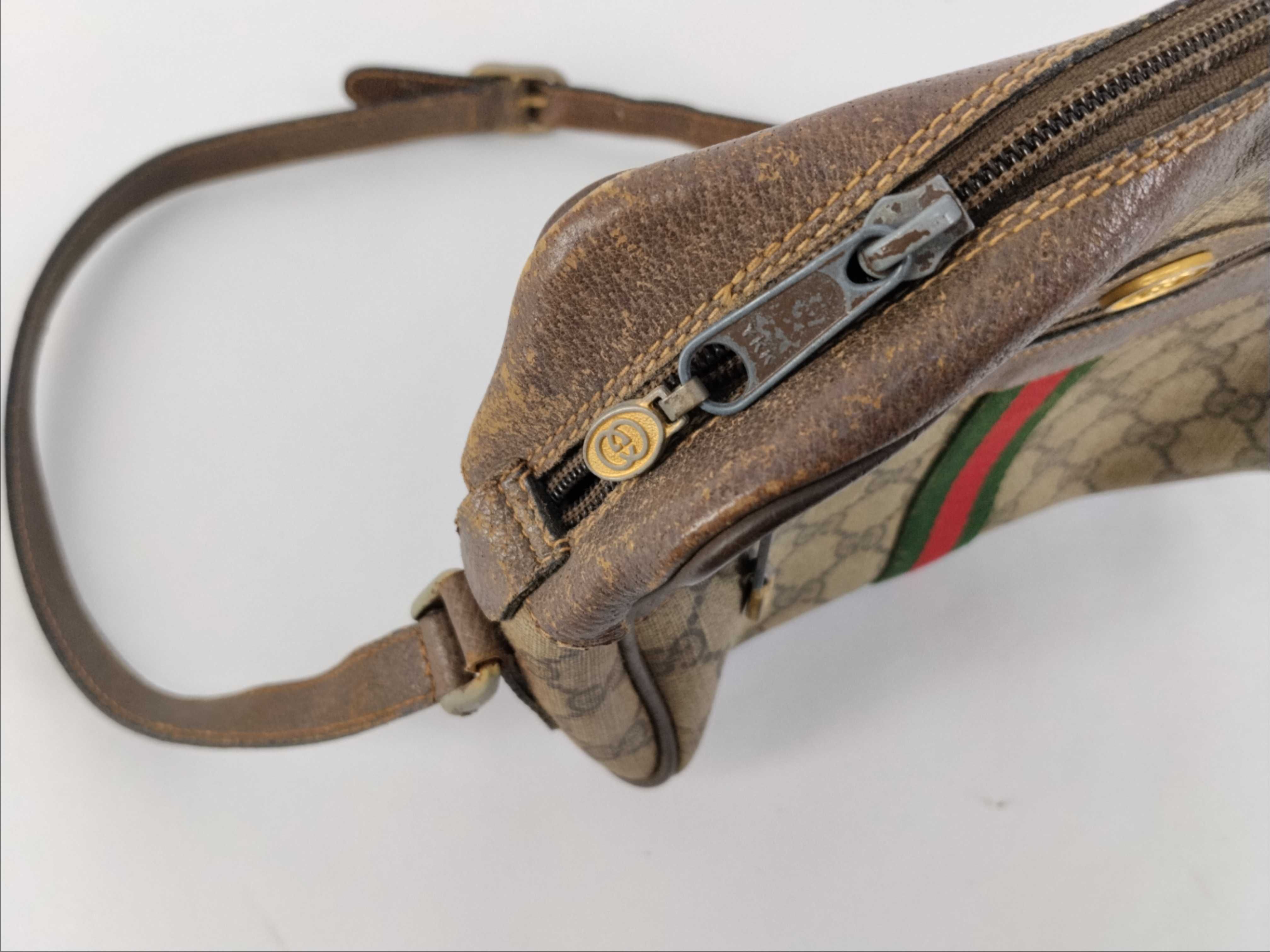 GG Supreme 32.02.004 Shoulder Bag — view 8