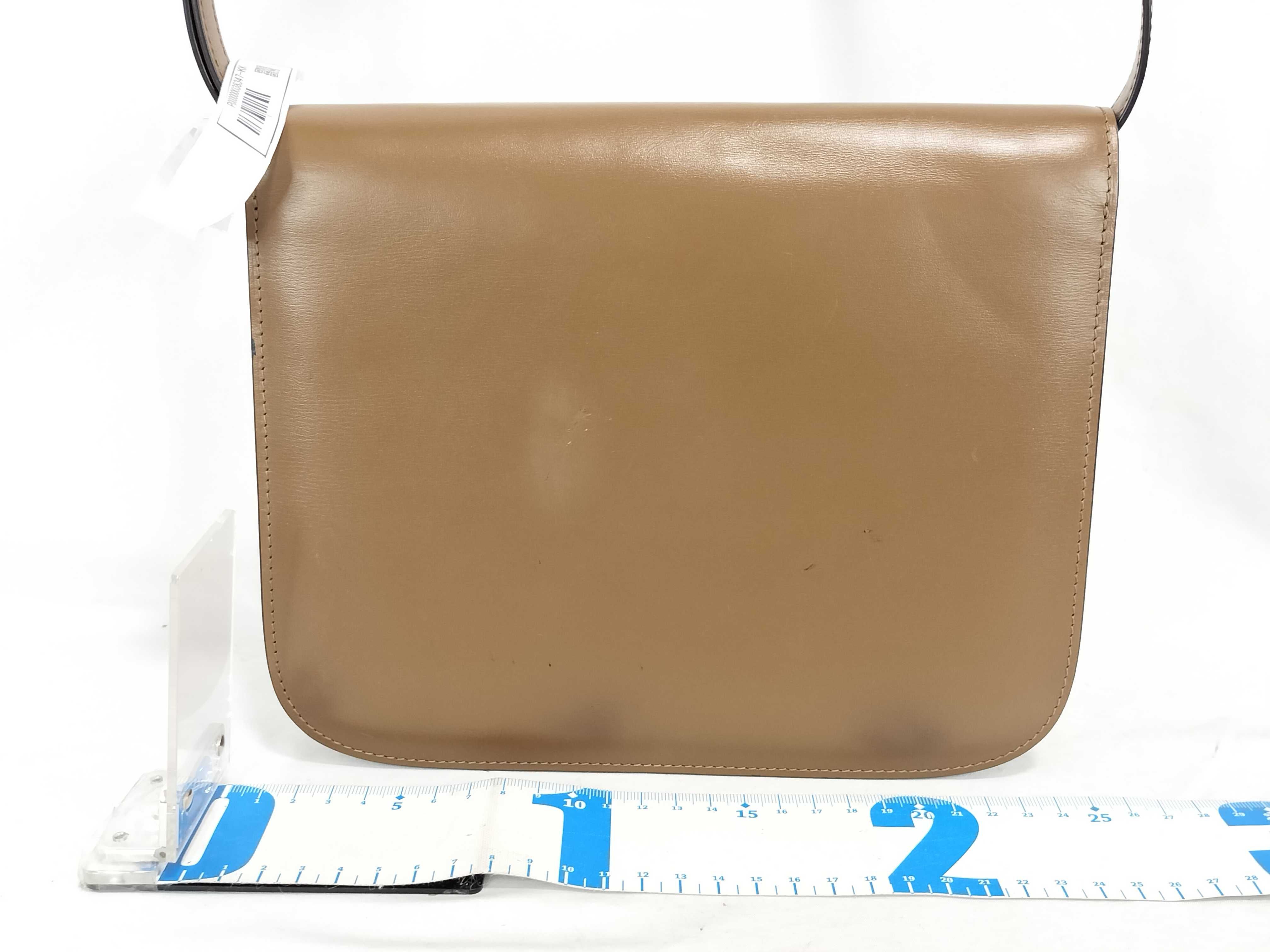 ID - Classic Box Medium Cowhide Shoulder Bag Brown — view 2