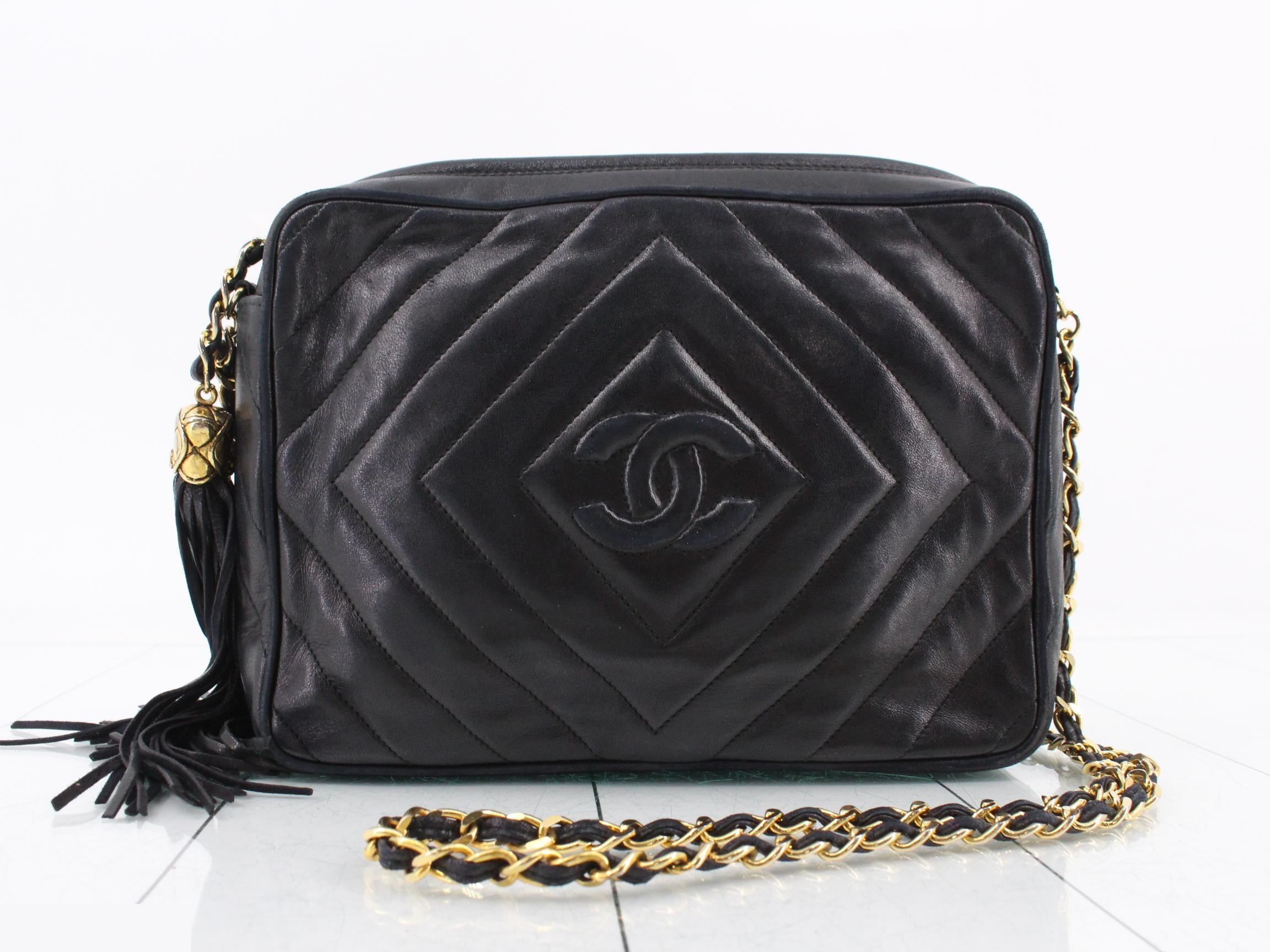 V-stitch Coco Mark Chain Shoulder Bag