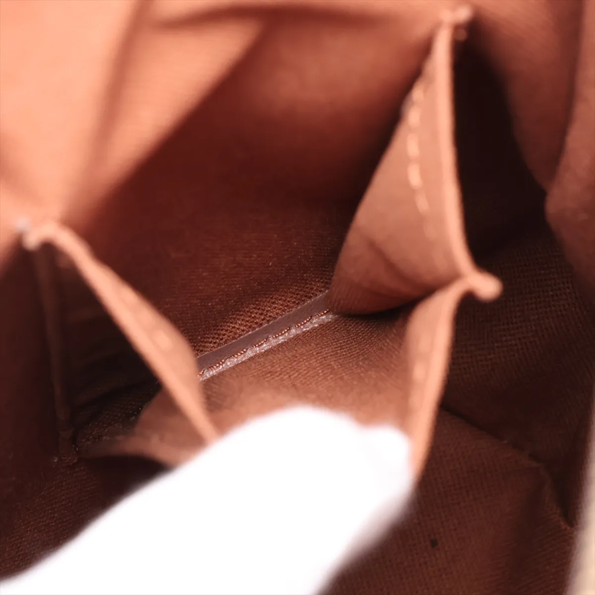 Monogram Cabas Piano M51148 SD0054 Brown. Interior: Aftermarket lining, vachetta leather, various aftermarket repairs. — view 9