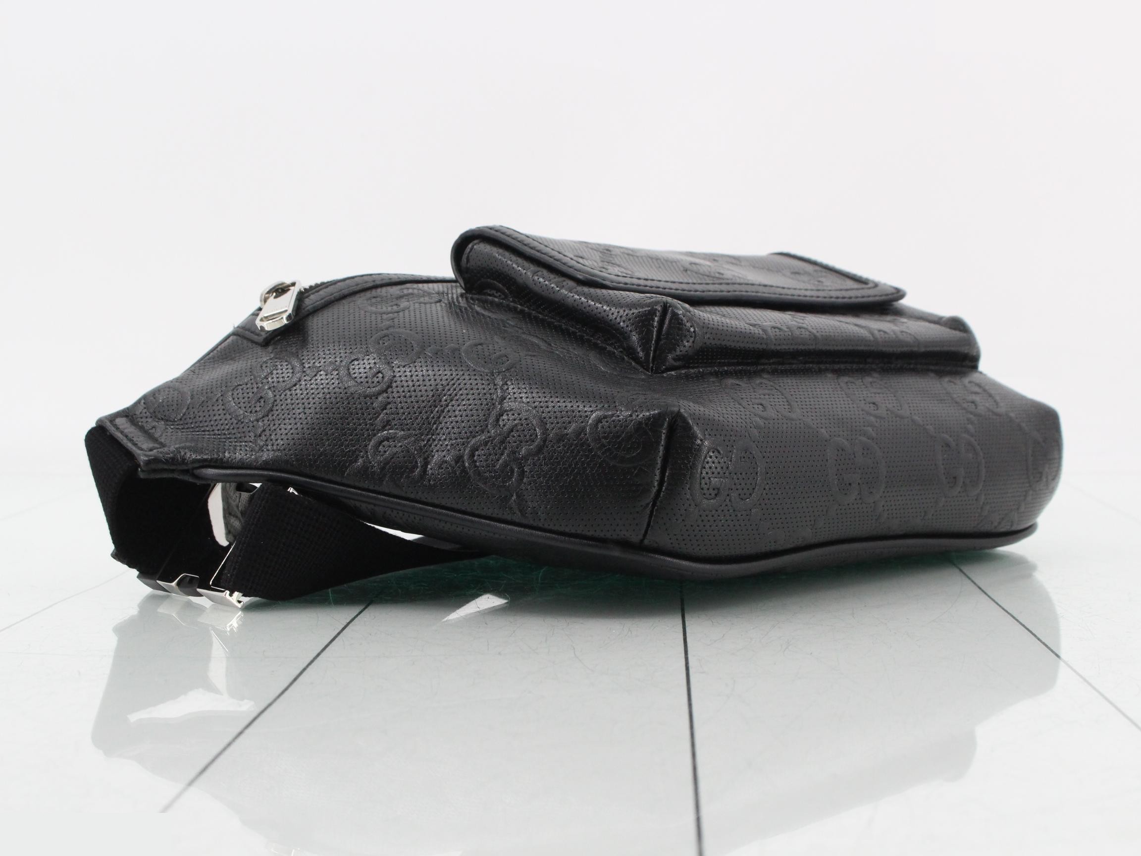 Body bag — view 5