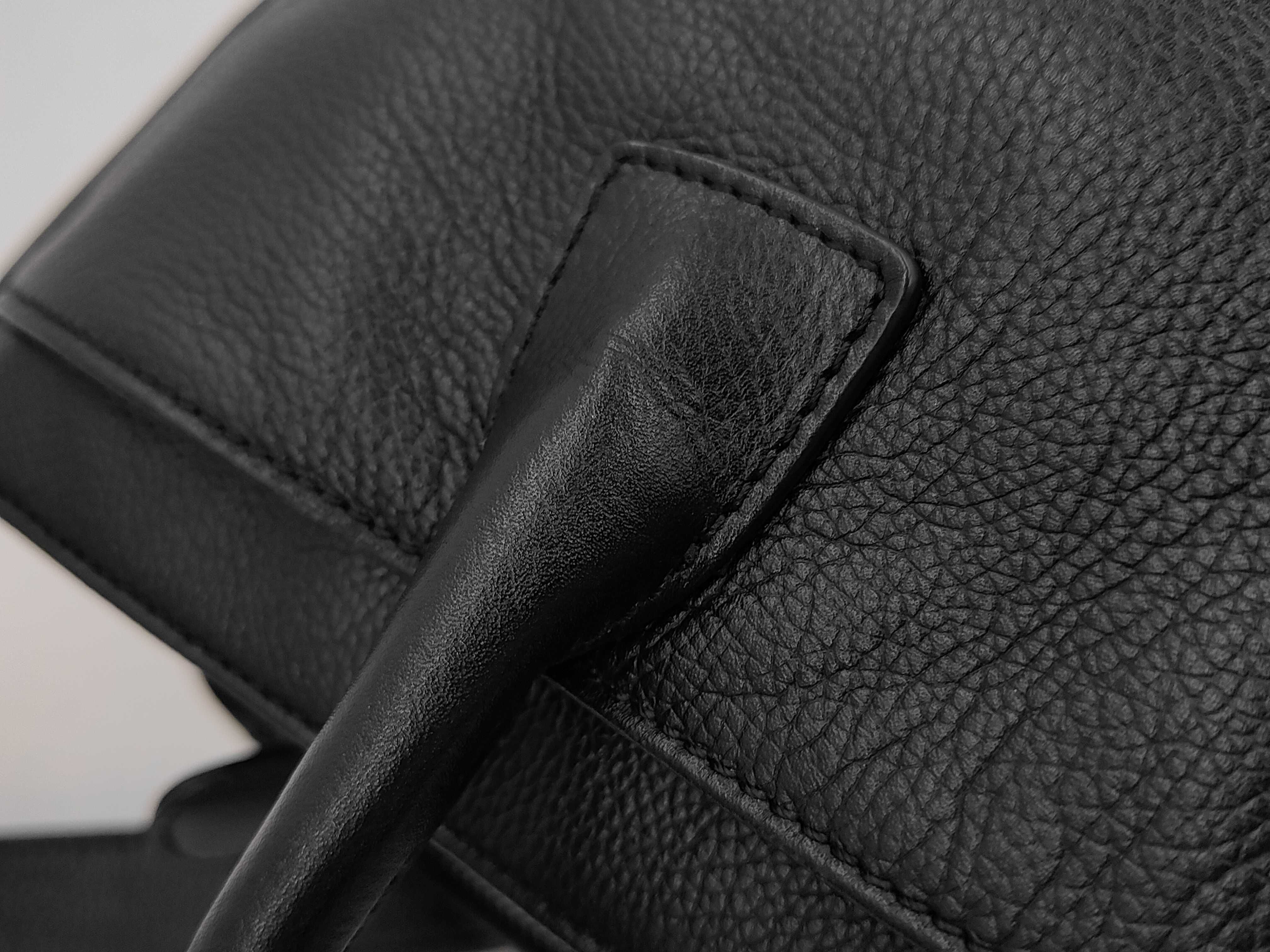 Executive Leather 2-Way Tote Bag, Black, Serial Number 12-series, with original seal, strap, pouch, and dust bag. (Shoulder bag included) — view 7