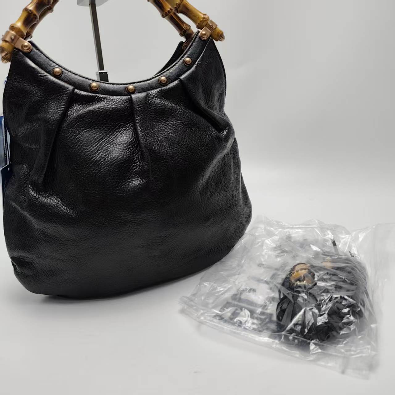 【*Shipped from: China*】GUCCI Leather Handbag 124297 — view 2