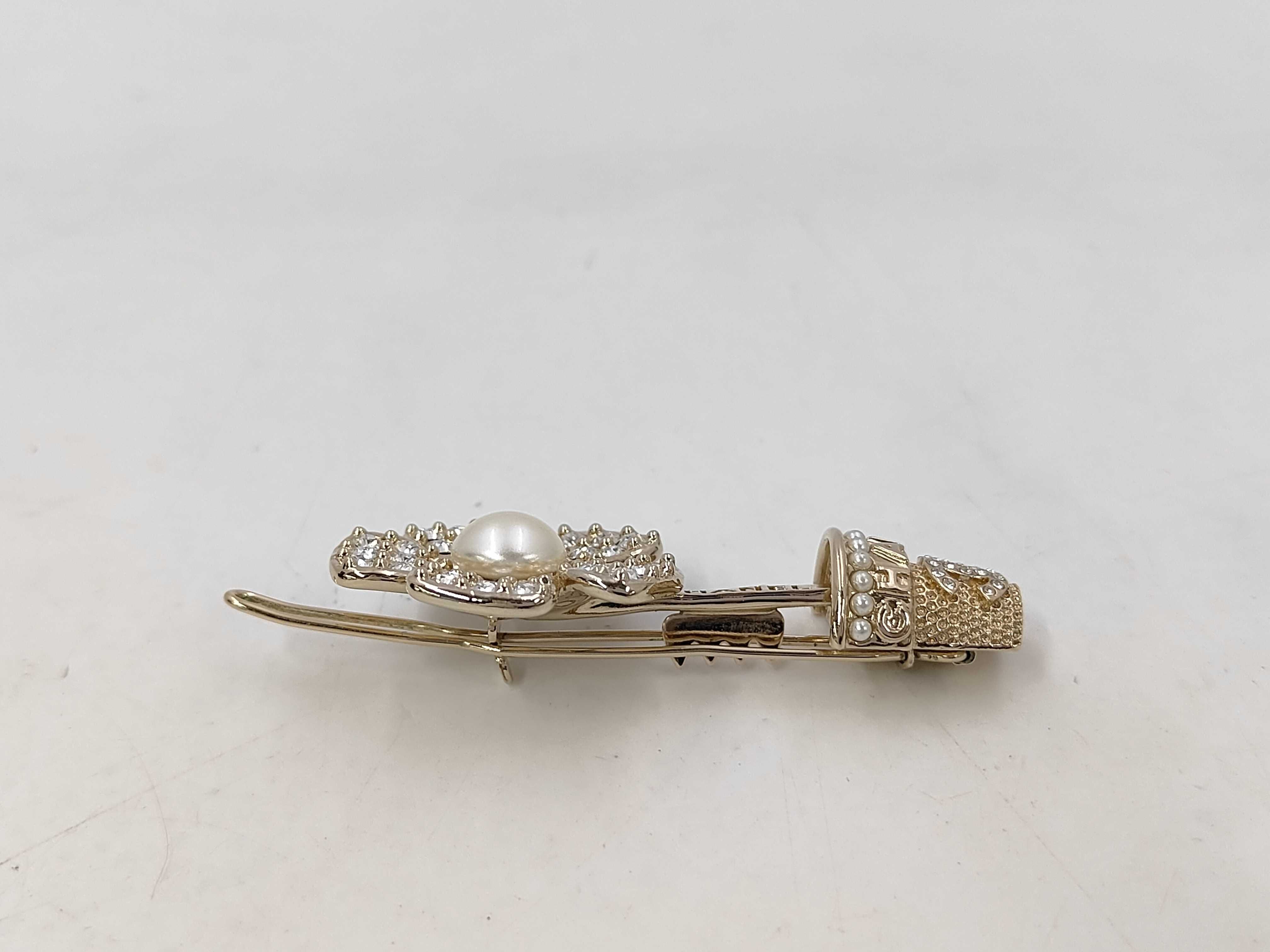 Coco Mark Flower Barrette B23S Hair Clip Pearl Brooch — view 2
