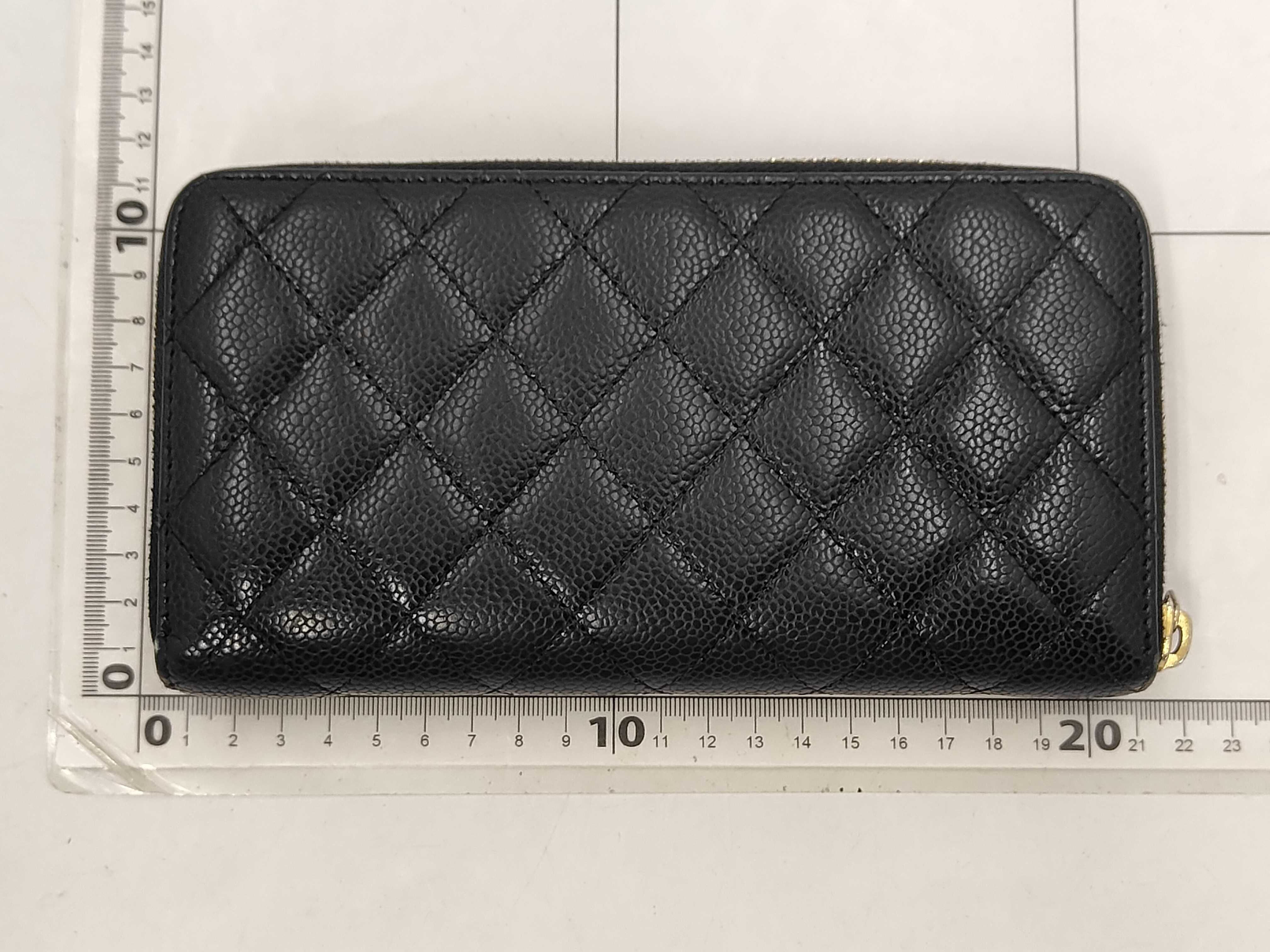 Caviar Skin Coco Mark Zippy Wallet Long Wallet — view 2