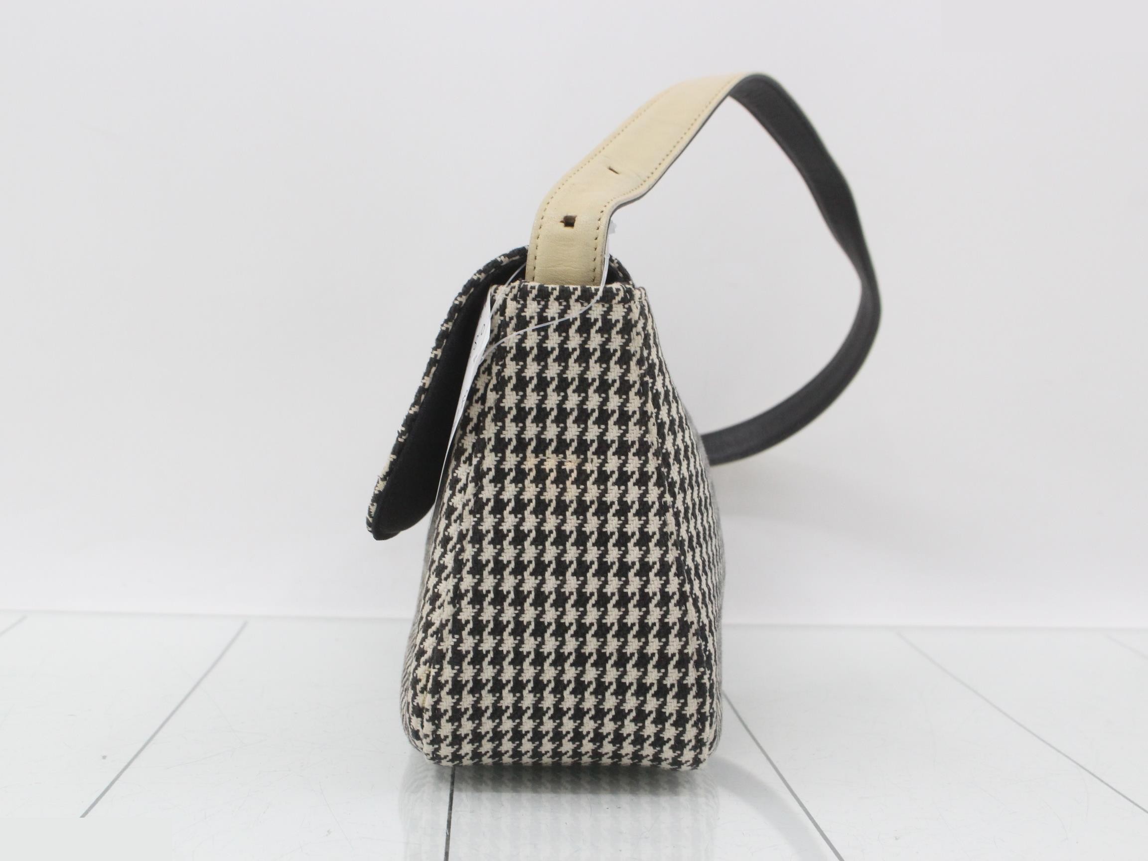 Other lines: Bags, One-shoulder bags, Houndstooth pattern, Black, White — view 3