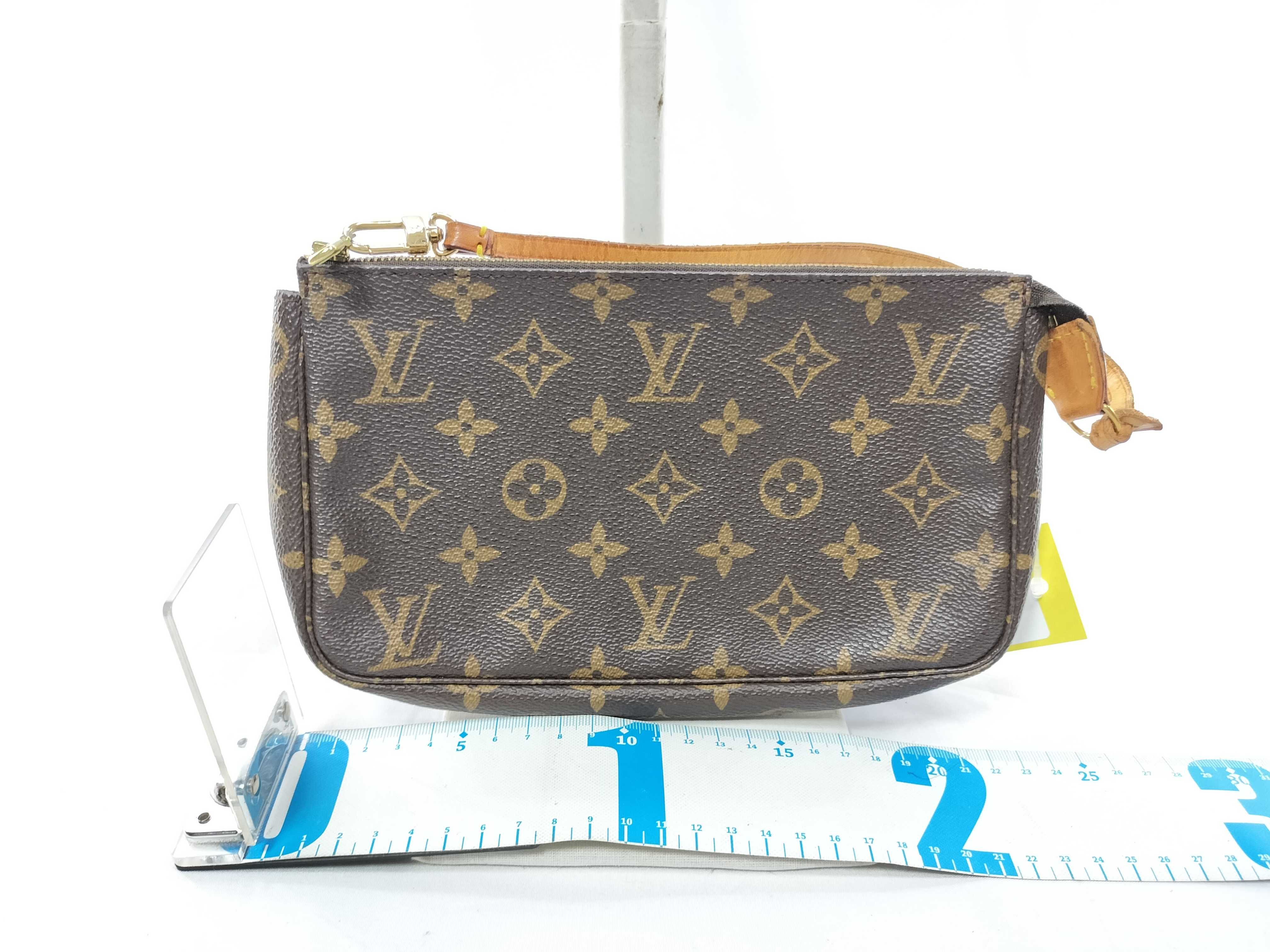 Monogram Accessoires AR1907 Pouch — view 2
