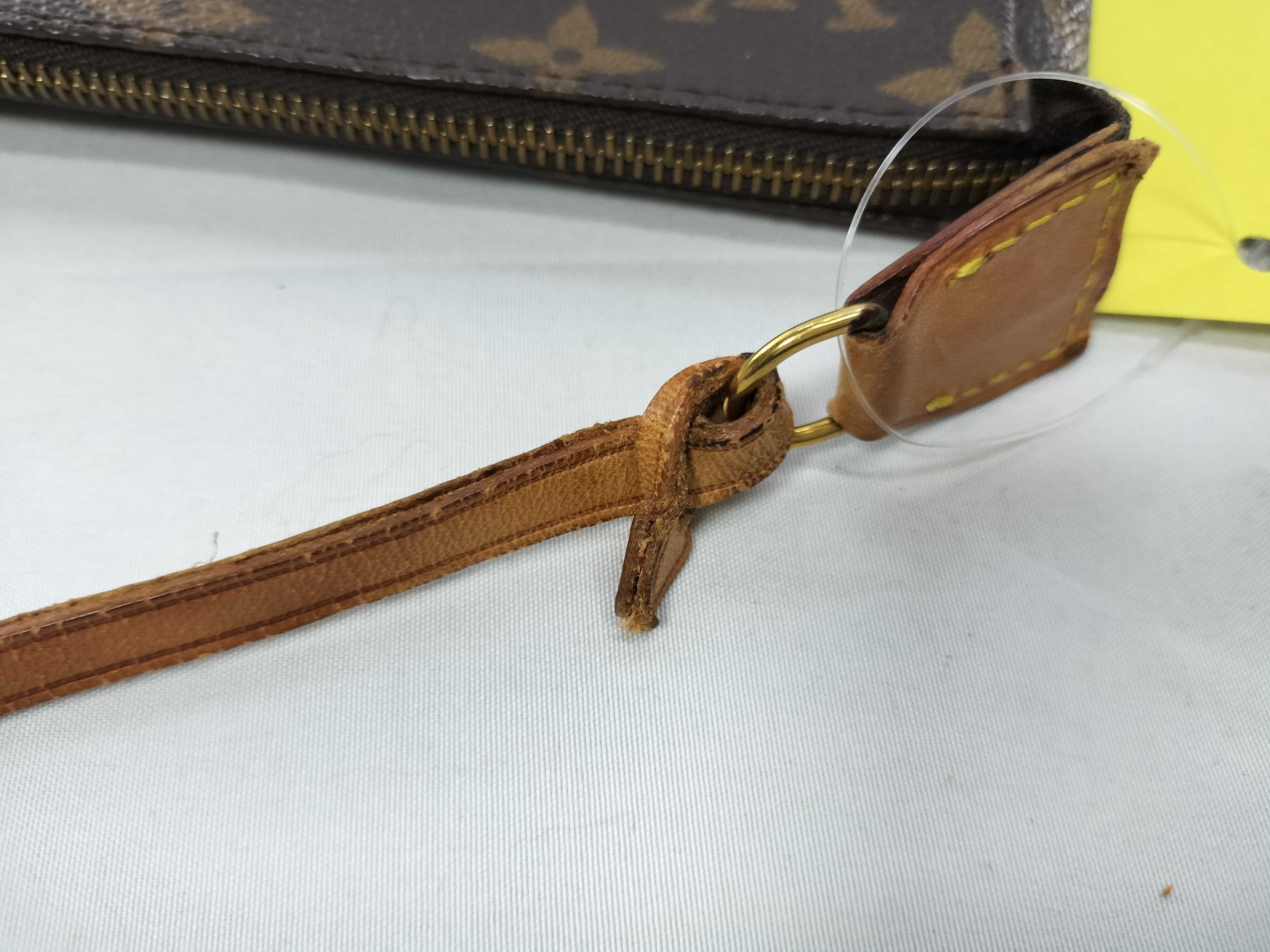 Monogram Accessoires AR1907 Pouch — view 5