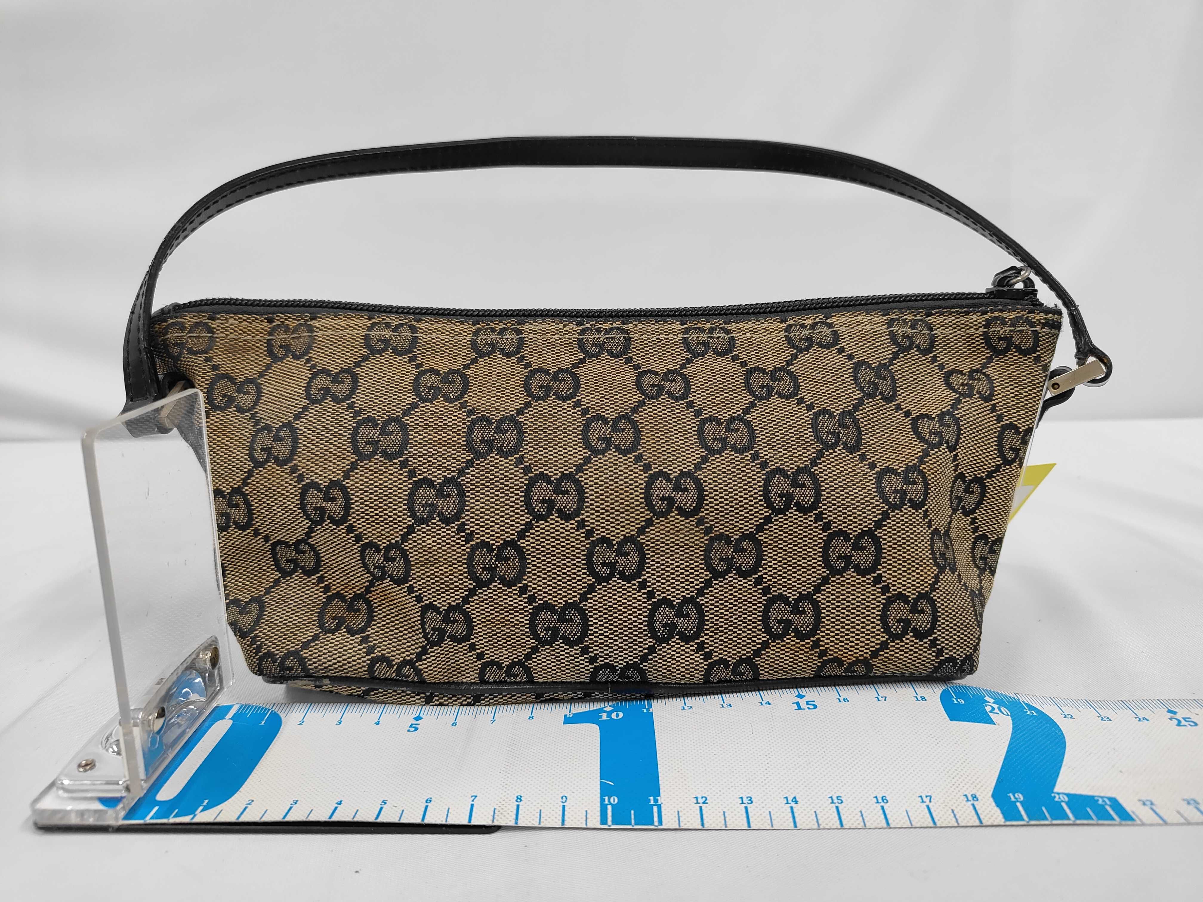 GG Canvas Accessory Pouch Handbag — view 2