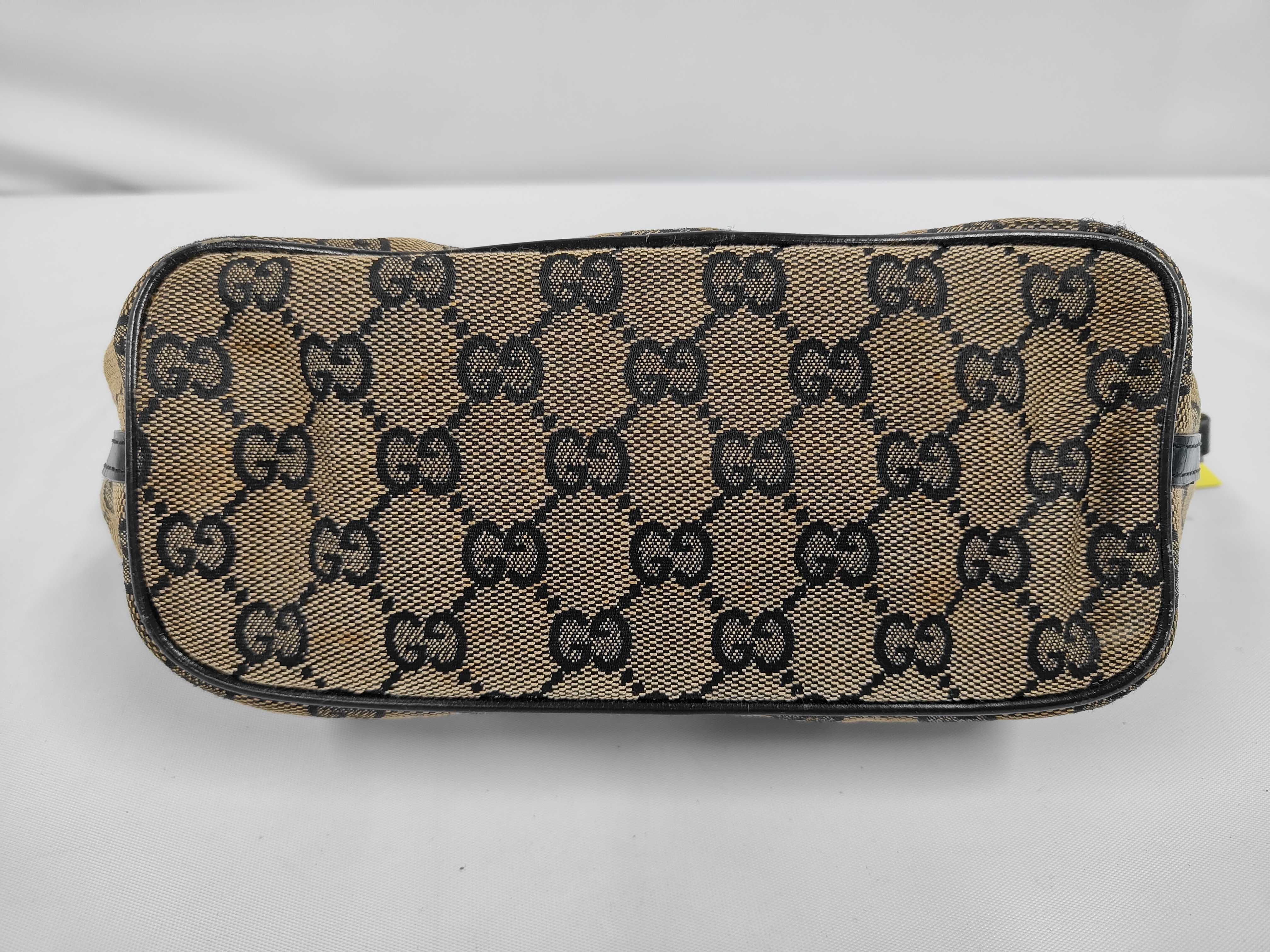 GG Canvas Accessory Pouch Handbag — view 3