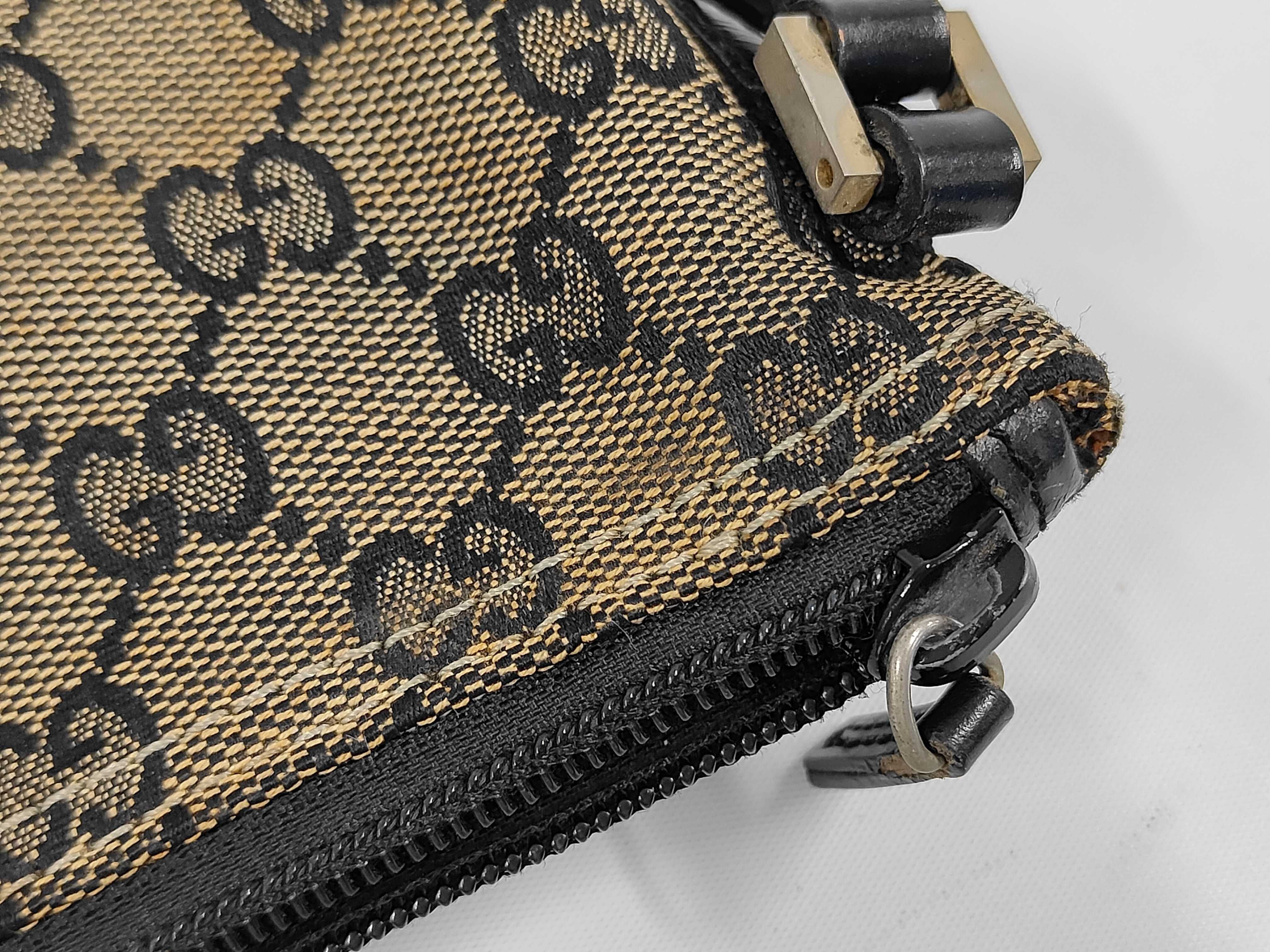 GG Canvas Accessory Pouch Handbag — view 10