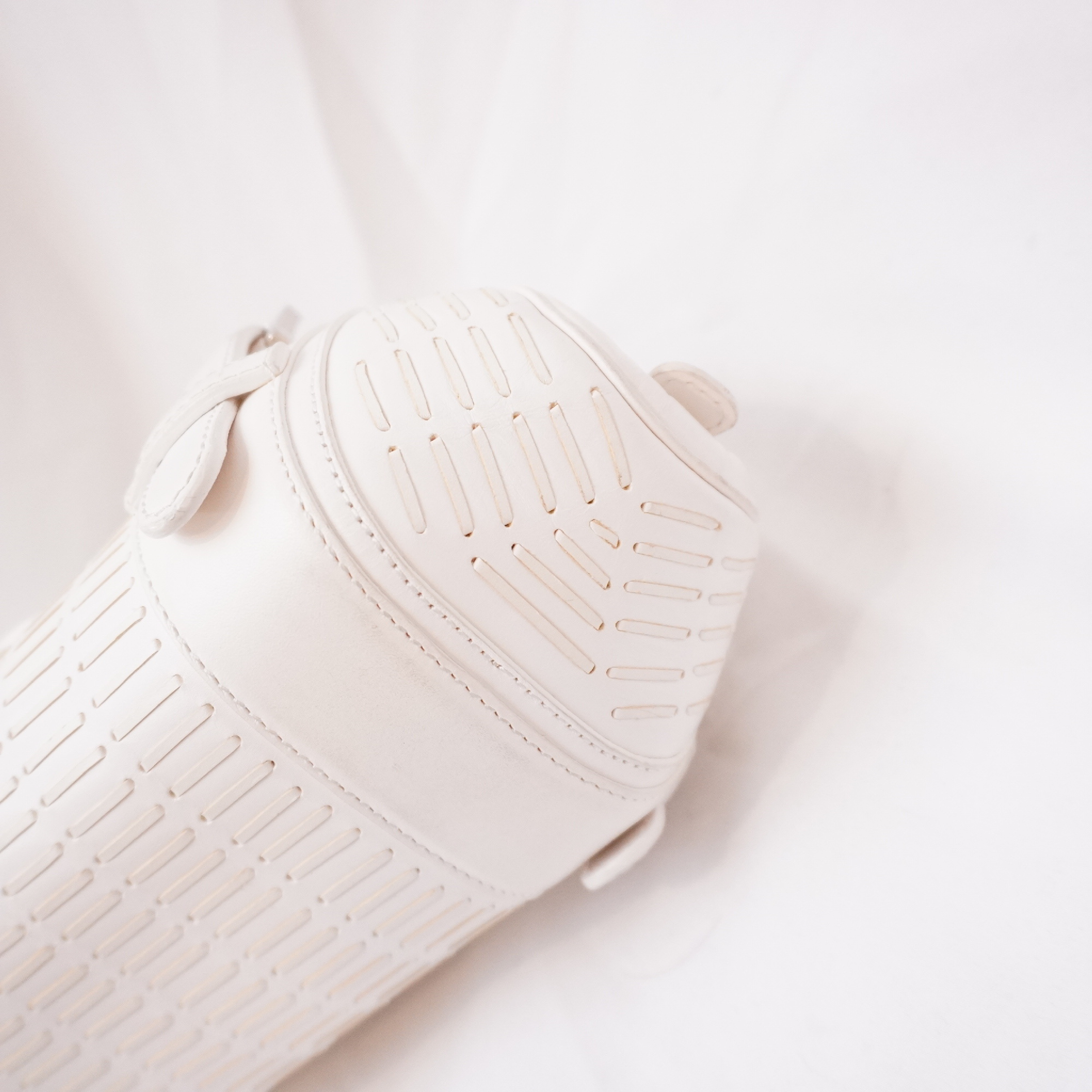 Senda Leather Handbag — view 6