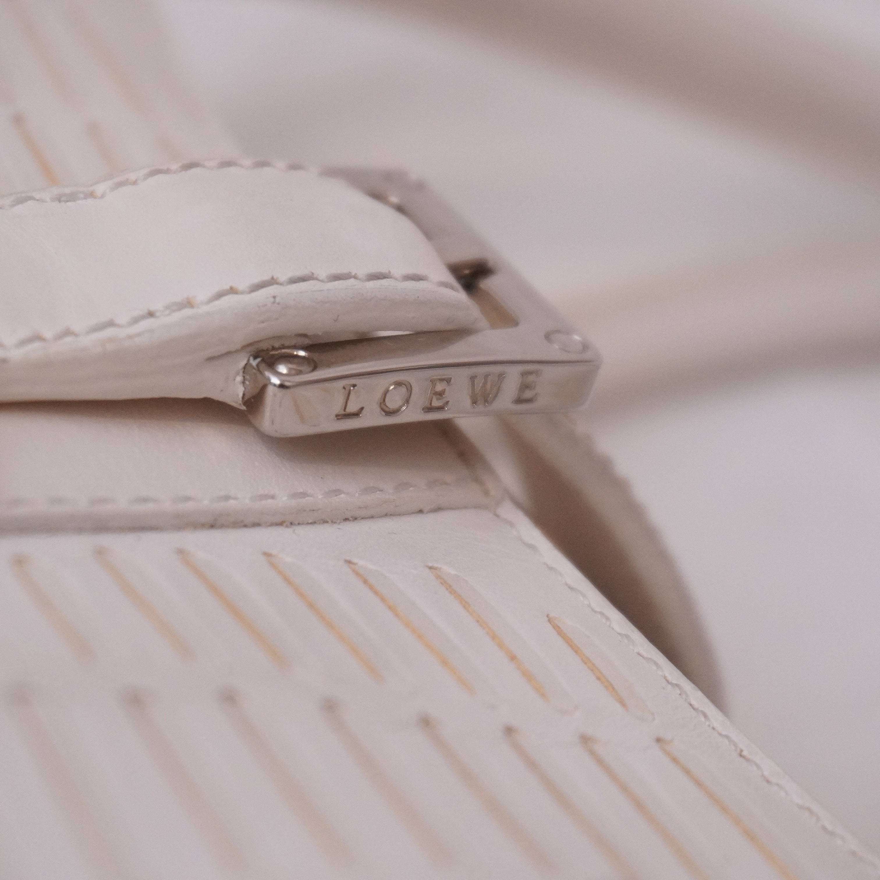 Senda Leather Handbag — view 9