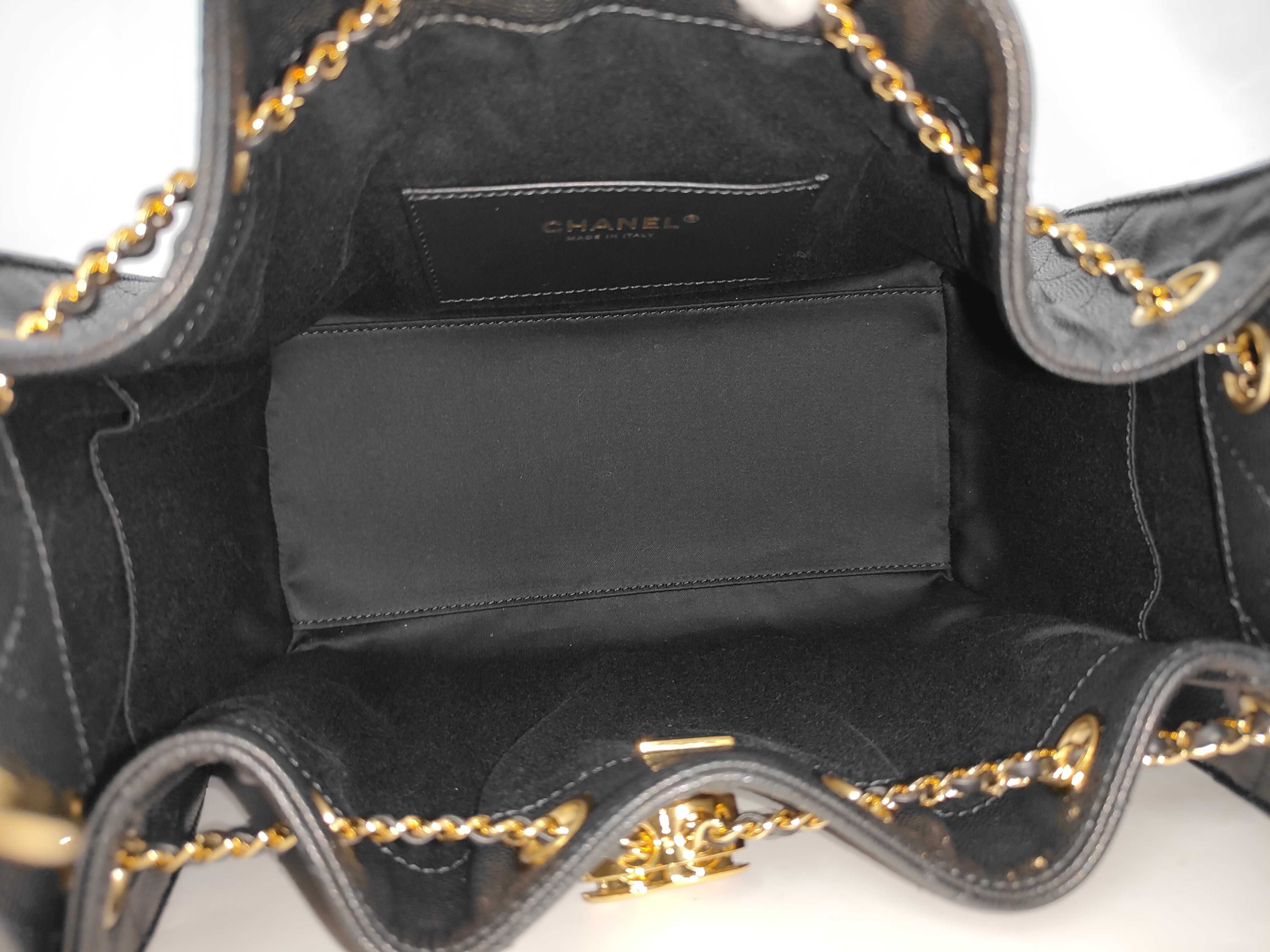 25 Small Caviar Skin Chain Shoulder Bag — view 5