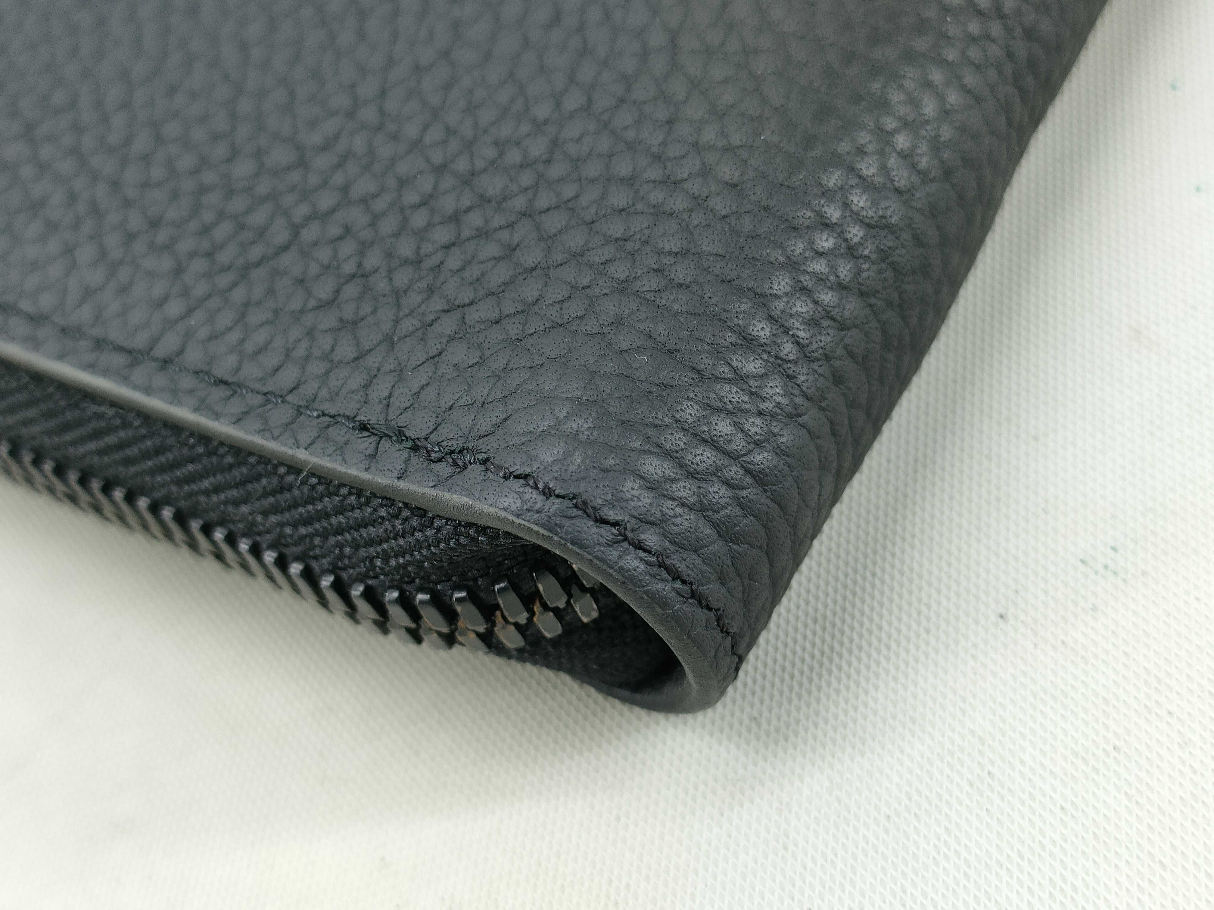 Aerogram Zippy Wallet Vertical Long Wallet Noir RFID detected M81743 Wallet — view 3