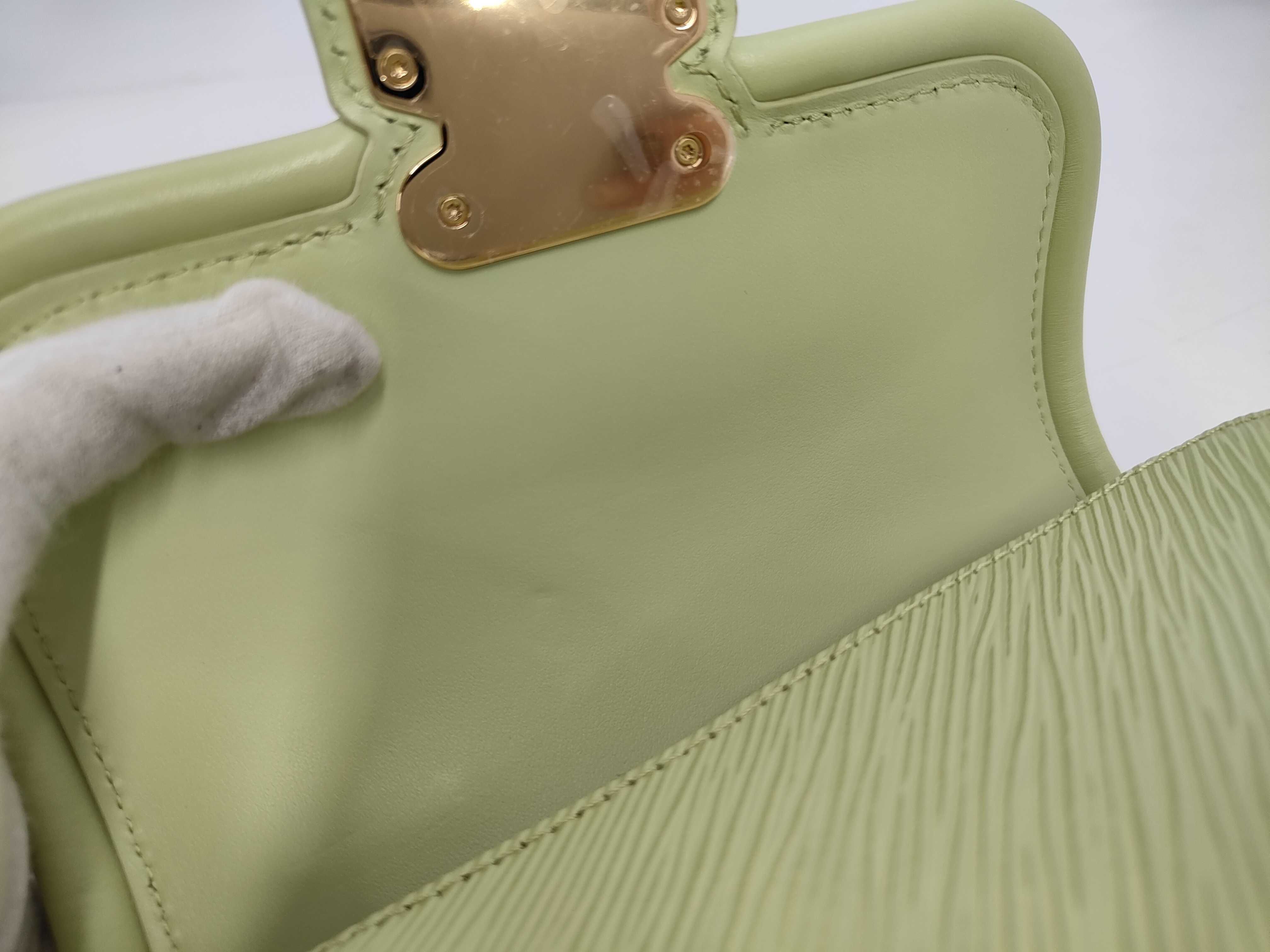 Epi 4924 Hide and Seek Green Shoulder Bag M22725 Handbag — view 8