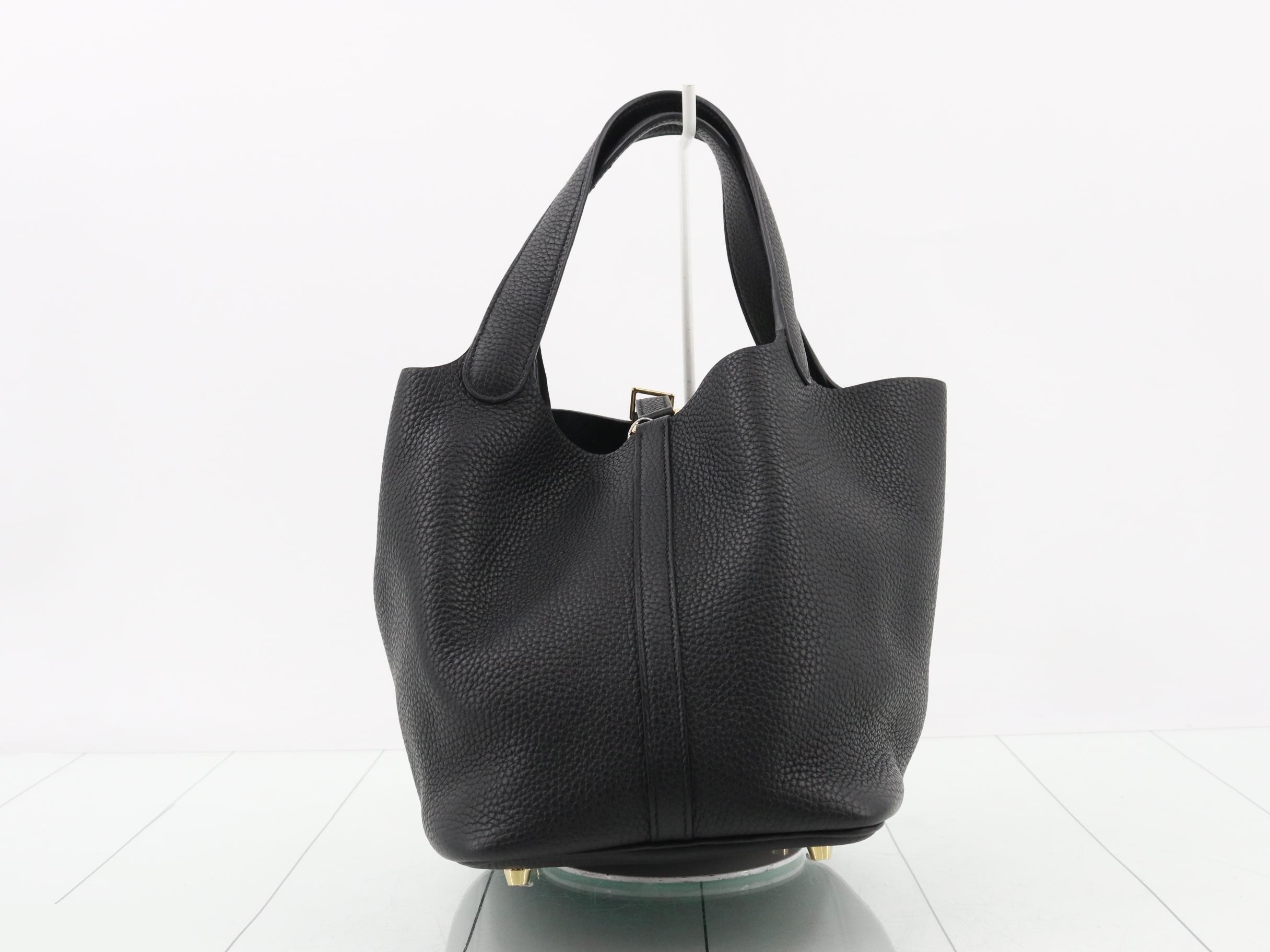 Picotin Lock MM Leather Handbag, Y Stamp, Black — view 2