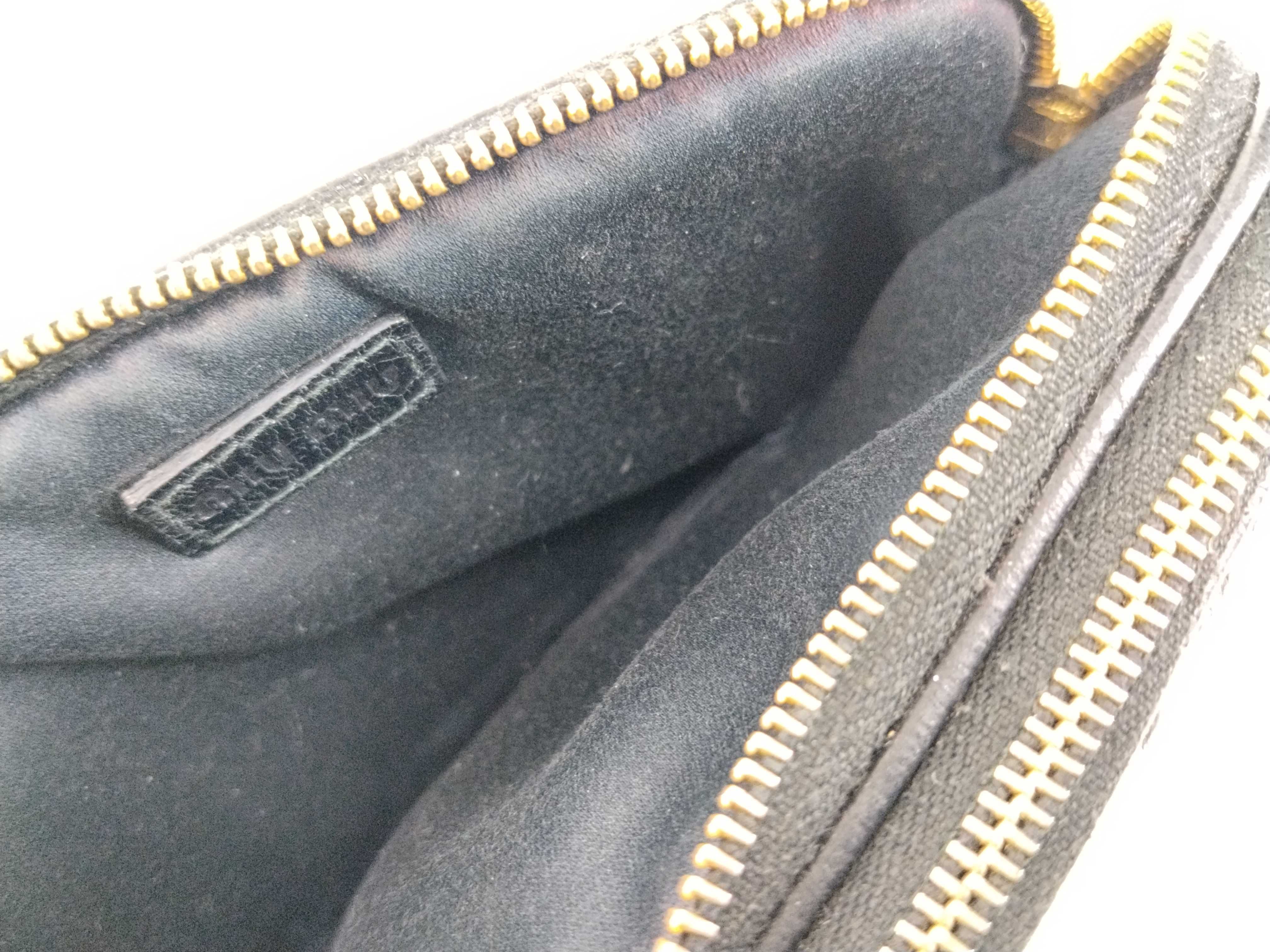 Matelassé Shoulder Bag — view 9
