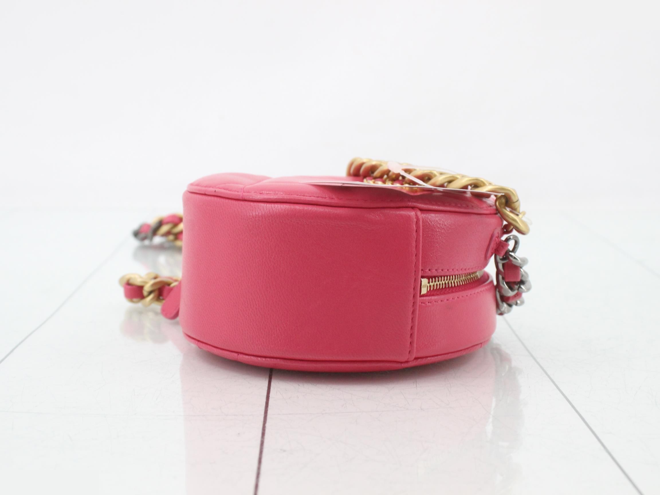 Lambskin Circle Chain Shoulder Bag — view 6
