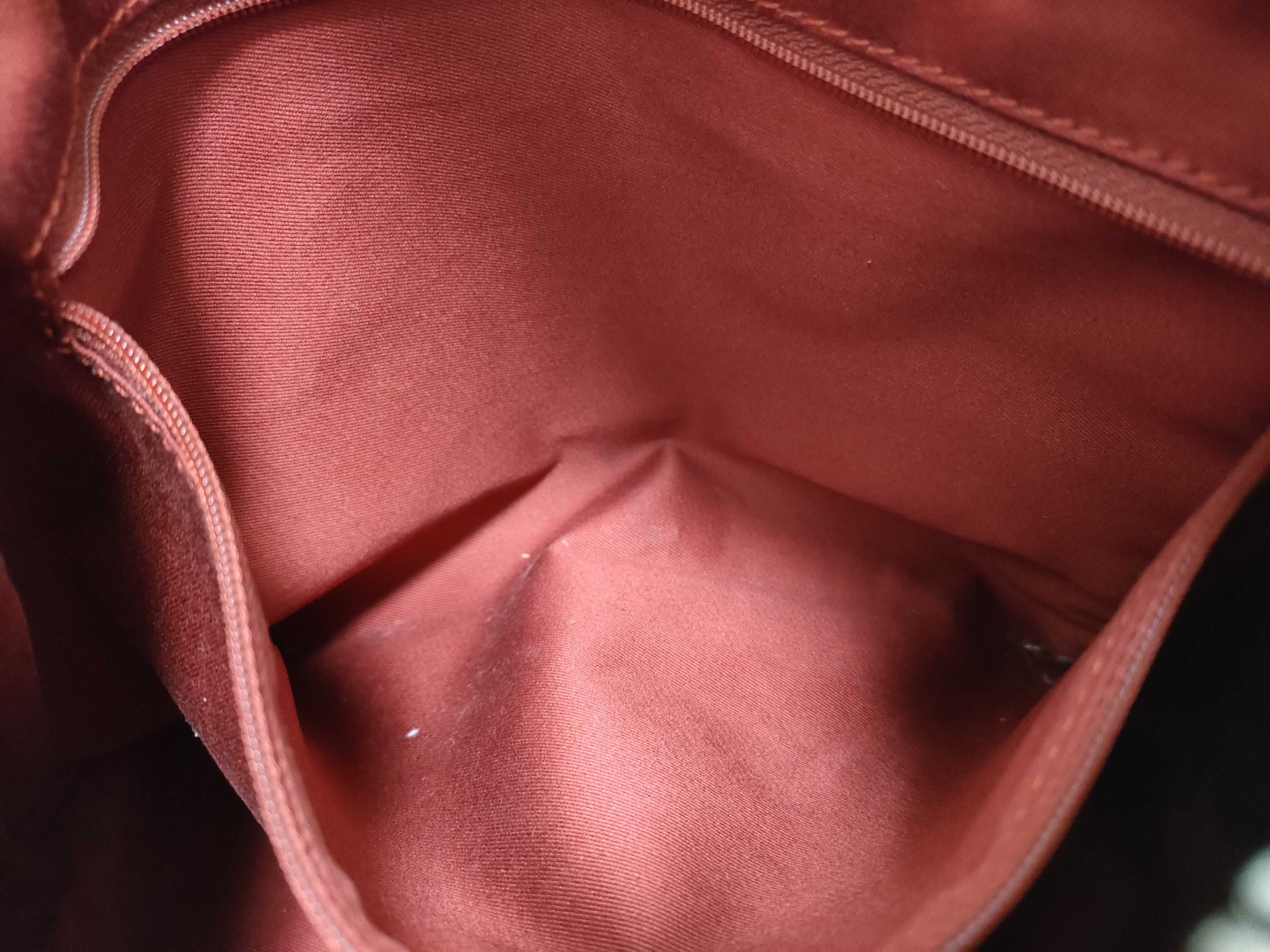 GG Canvas One-Shoulder Bag (Red) — view 11