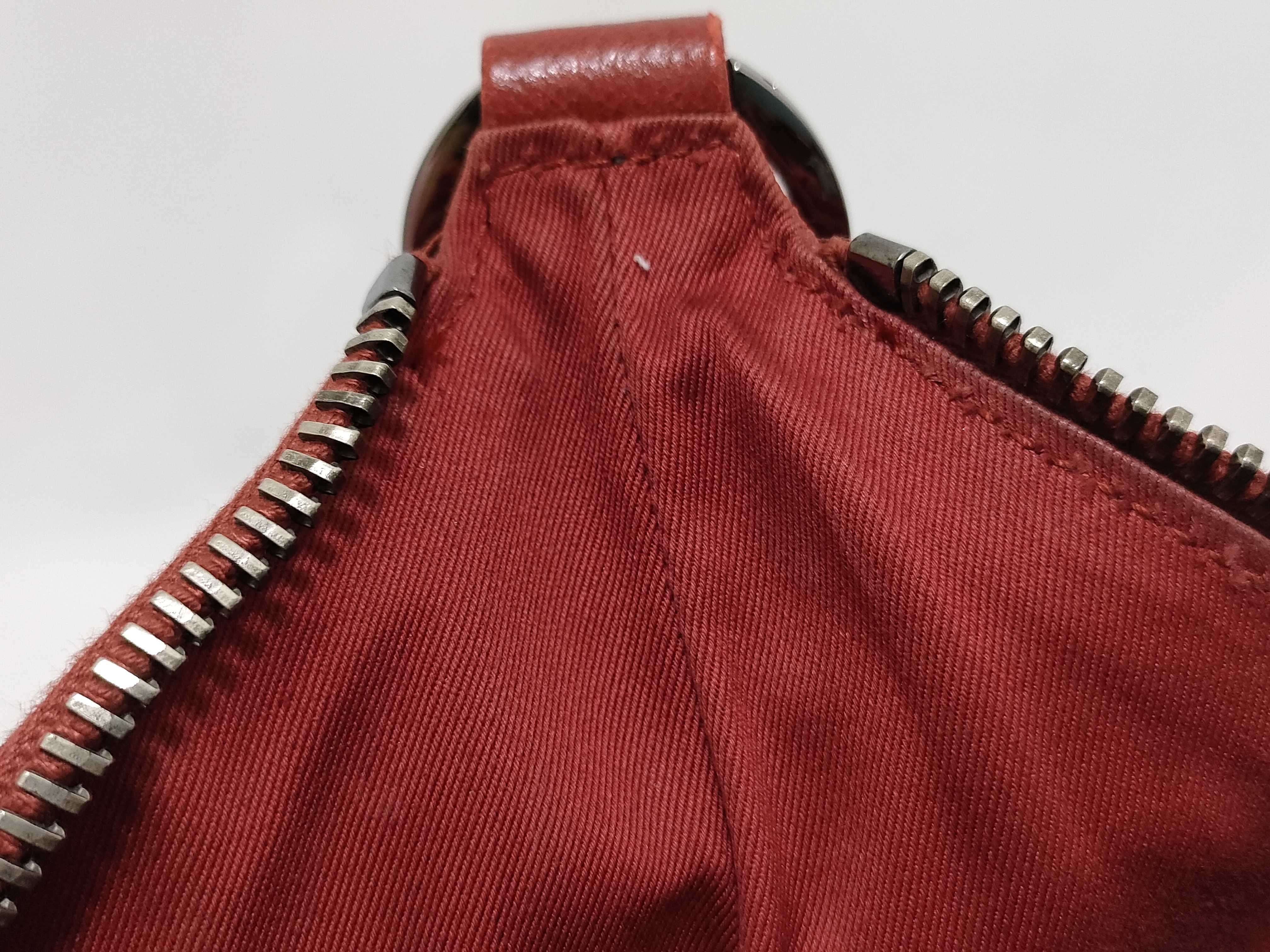 GG Canvas One-Shoulder Bag (Red) — view 14
