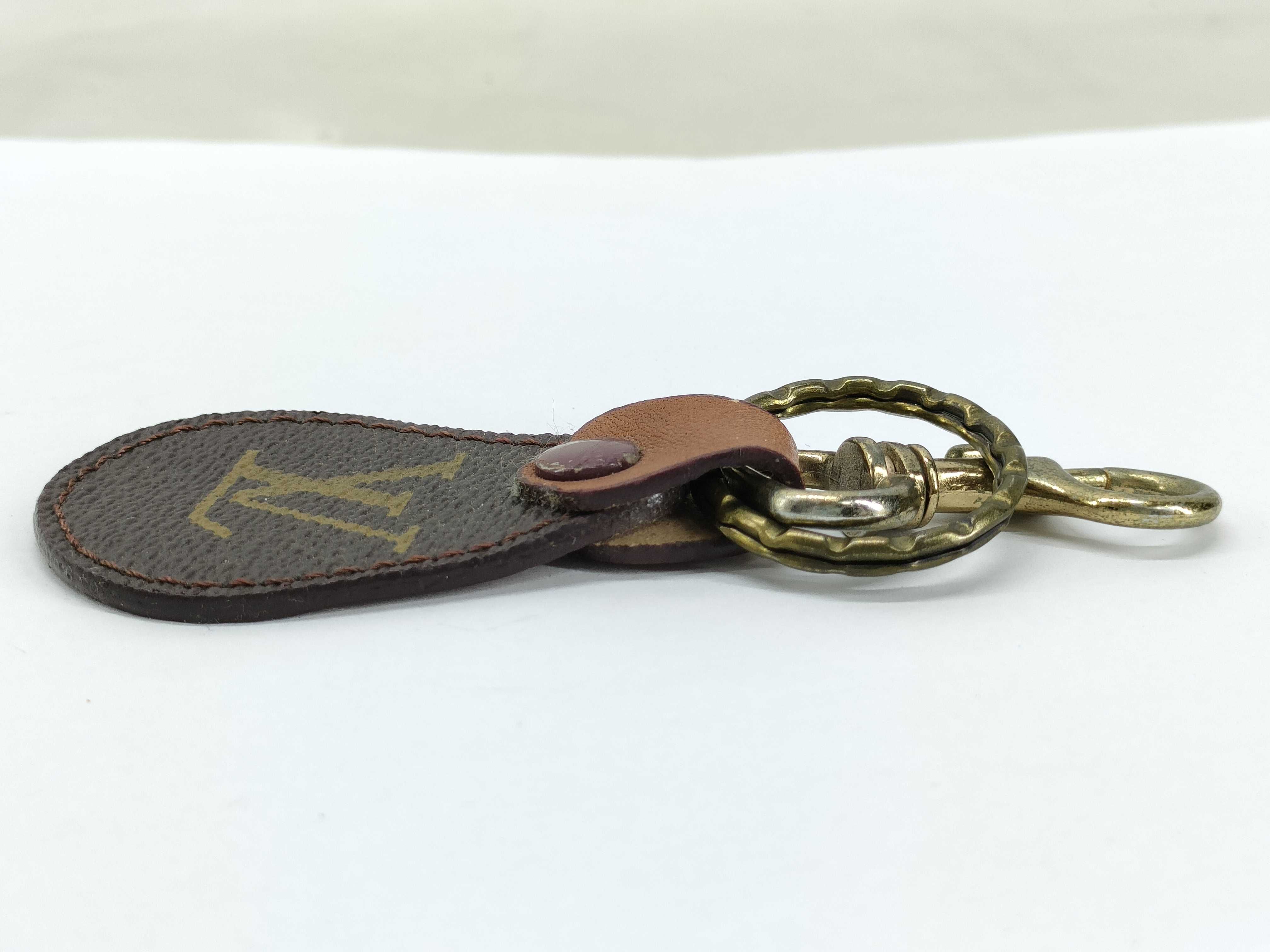 Monogram LV Monogram Key Case — view 3