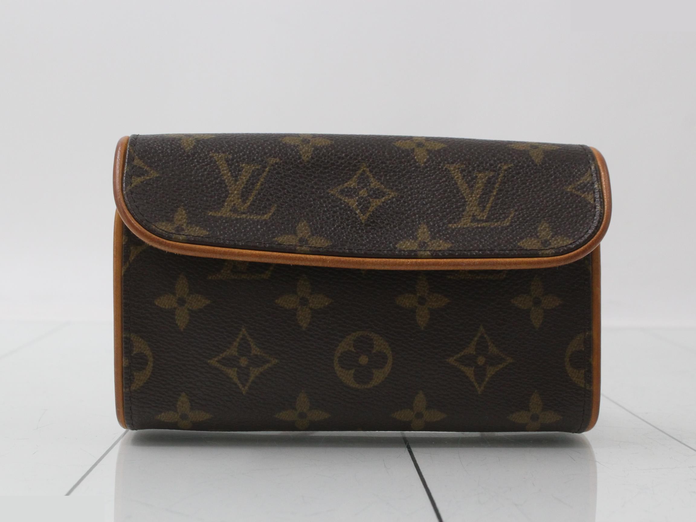 LV Pochette Florentine