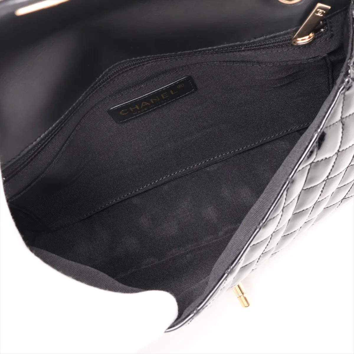 Matelassé Patent Leather Single Flap Double Chain Bag, Valentine's Day Limited Edition, Black with Gold Hardware, Item Number 13442782 (Serial Number 13) — view 6