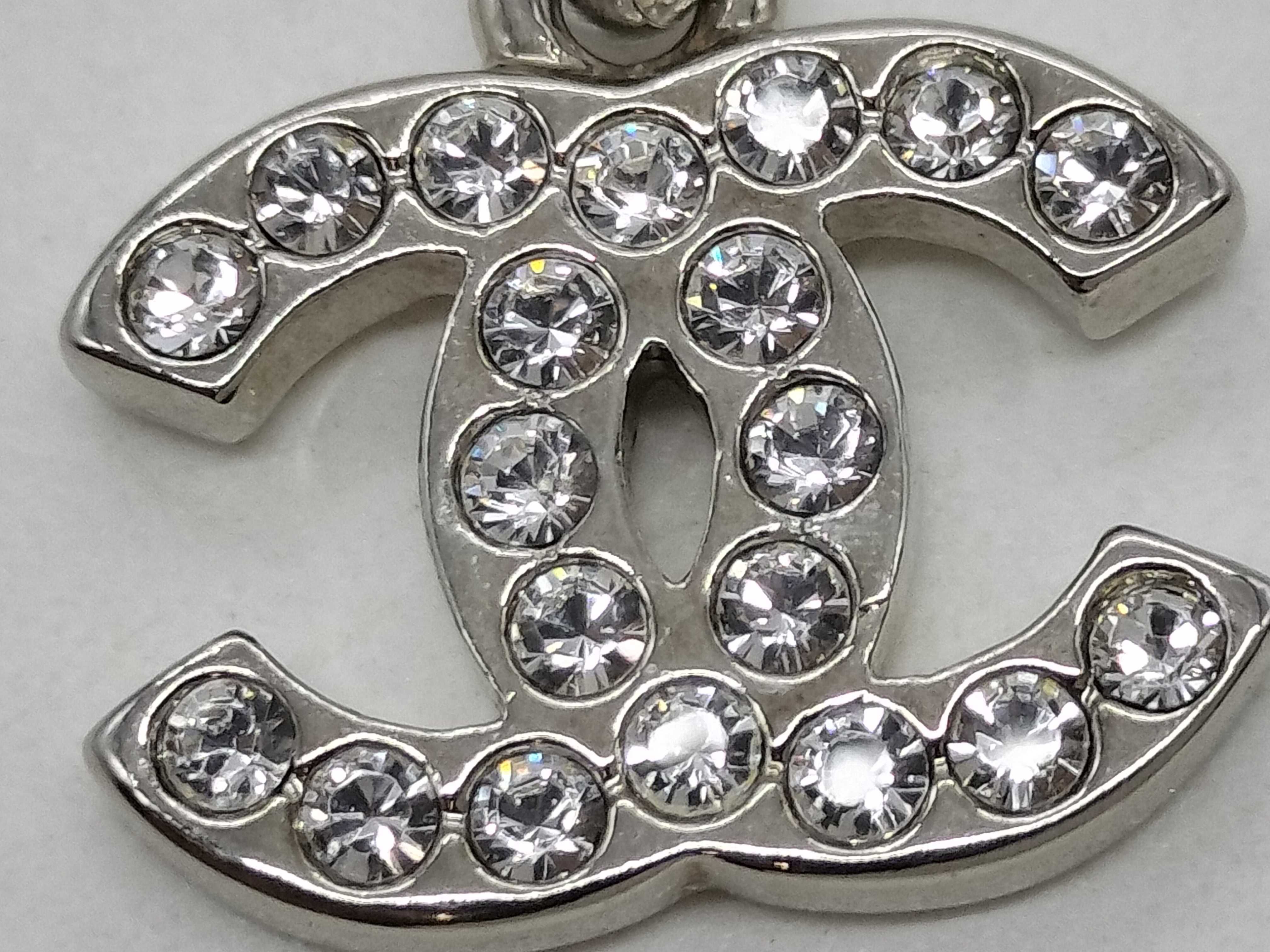 Icon Necklace 10V Necklace — view 2