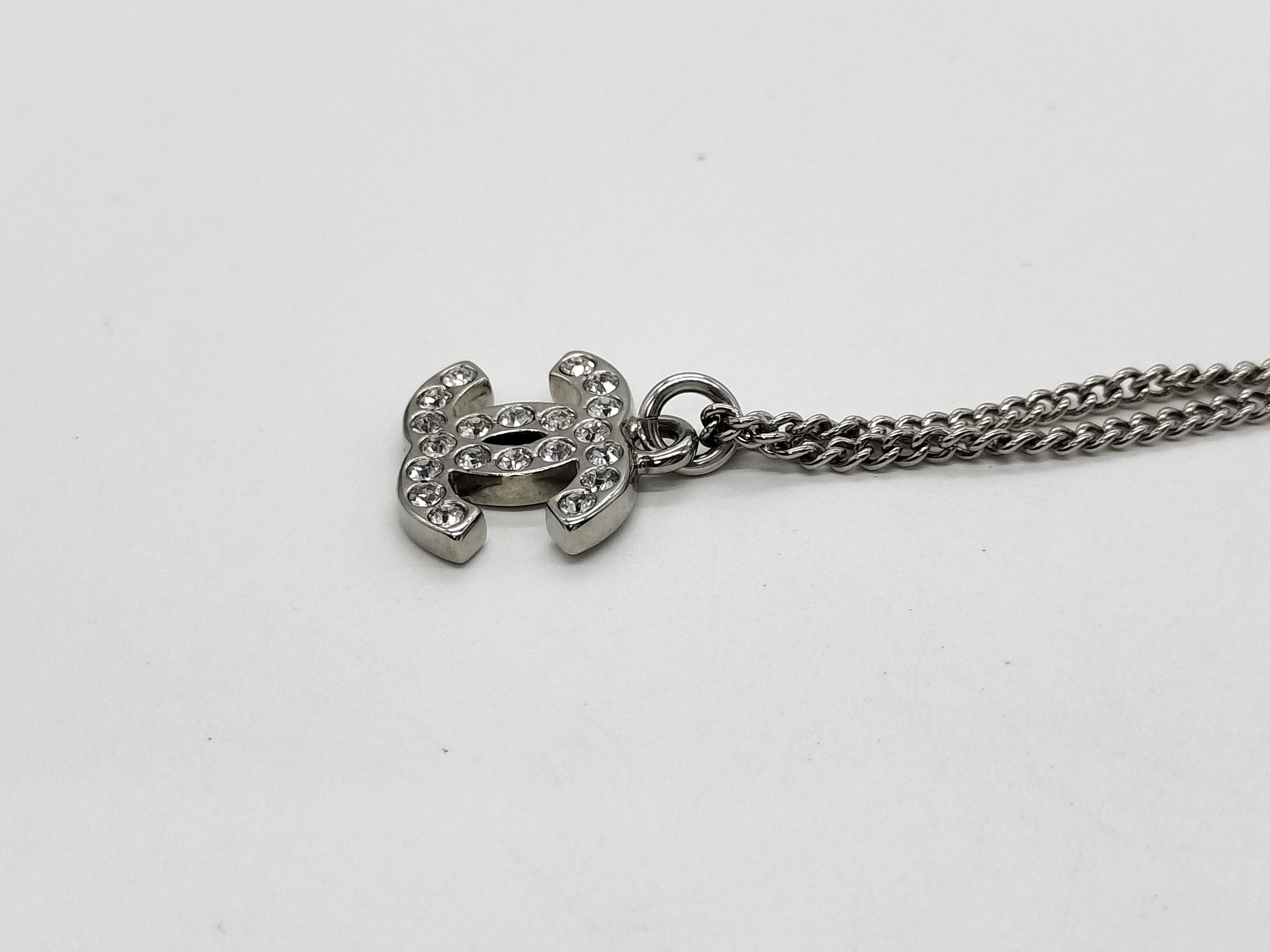 Icon Necklace 10V Necklace — view 4