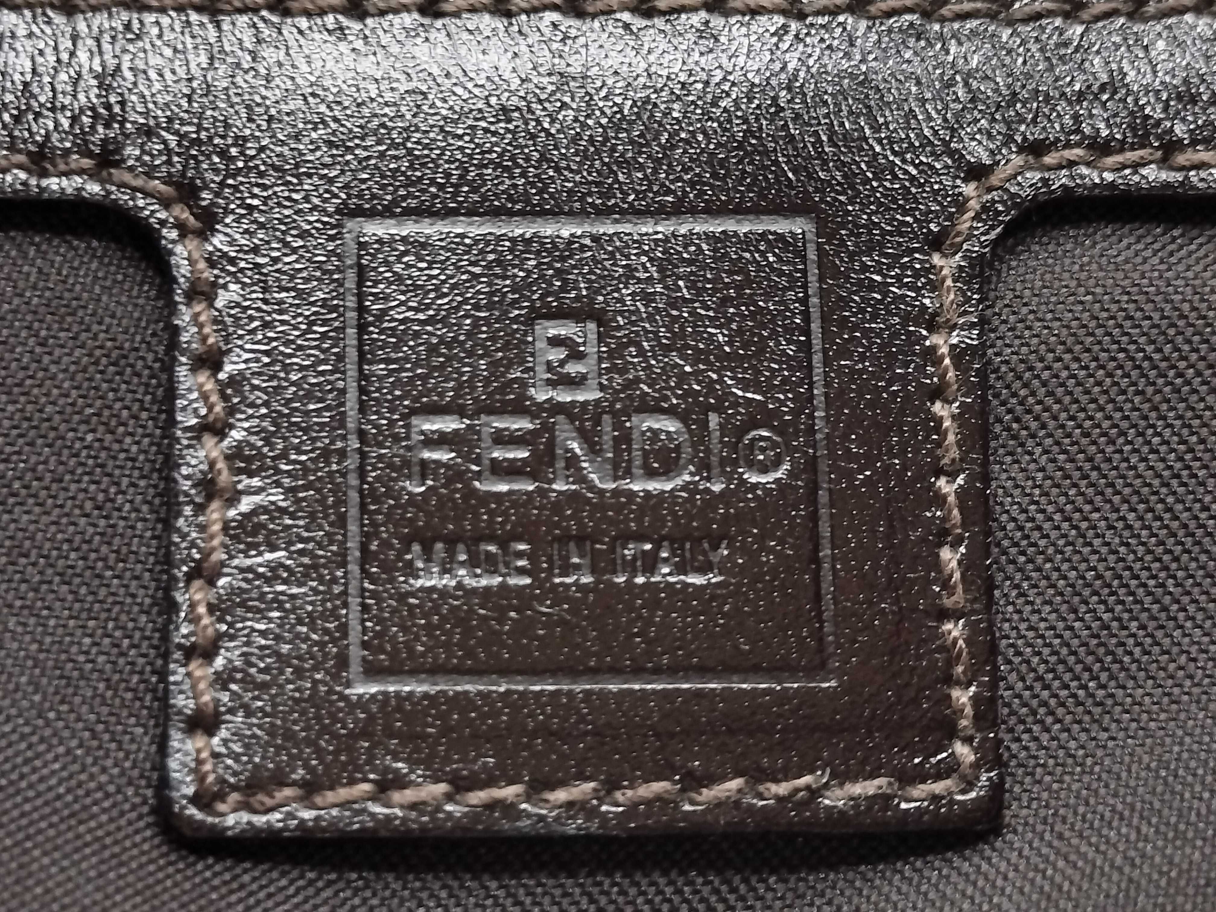 Zucca pattern Fendi Zucca Mamma Bucket Shoulder Bag Crescent Moon Half Moon Shoulder Bag — view 12