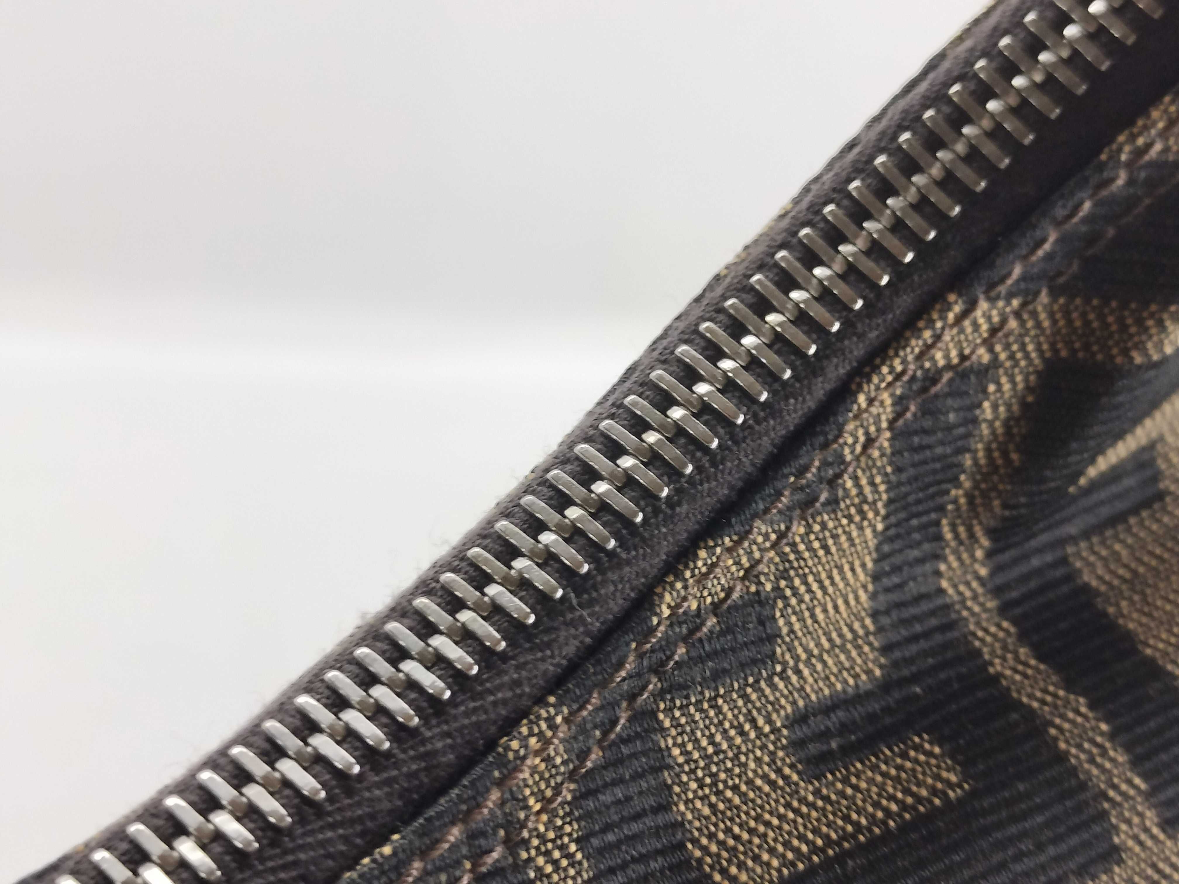Zucca pattern Fendi Zucca Mamma Bucket Shoulder Bag Crescent Moon Half Moon Shoulder Bag — view 8