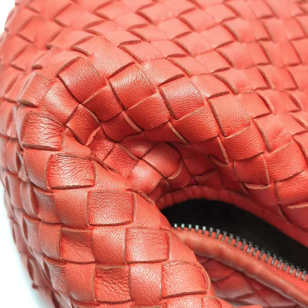 【*Shipped from: China*】BOTTEGA VENETA Lambskin Handbag — view 9