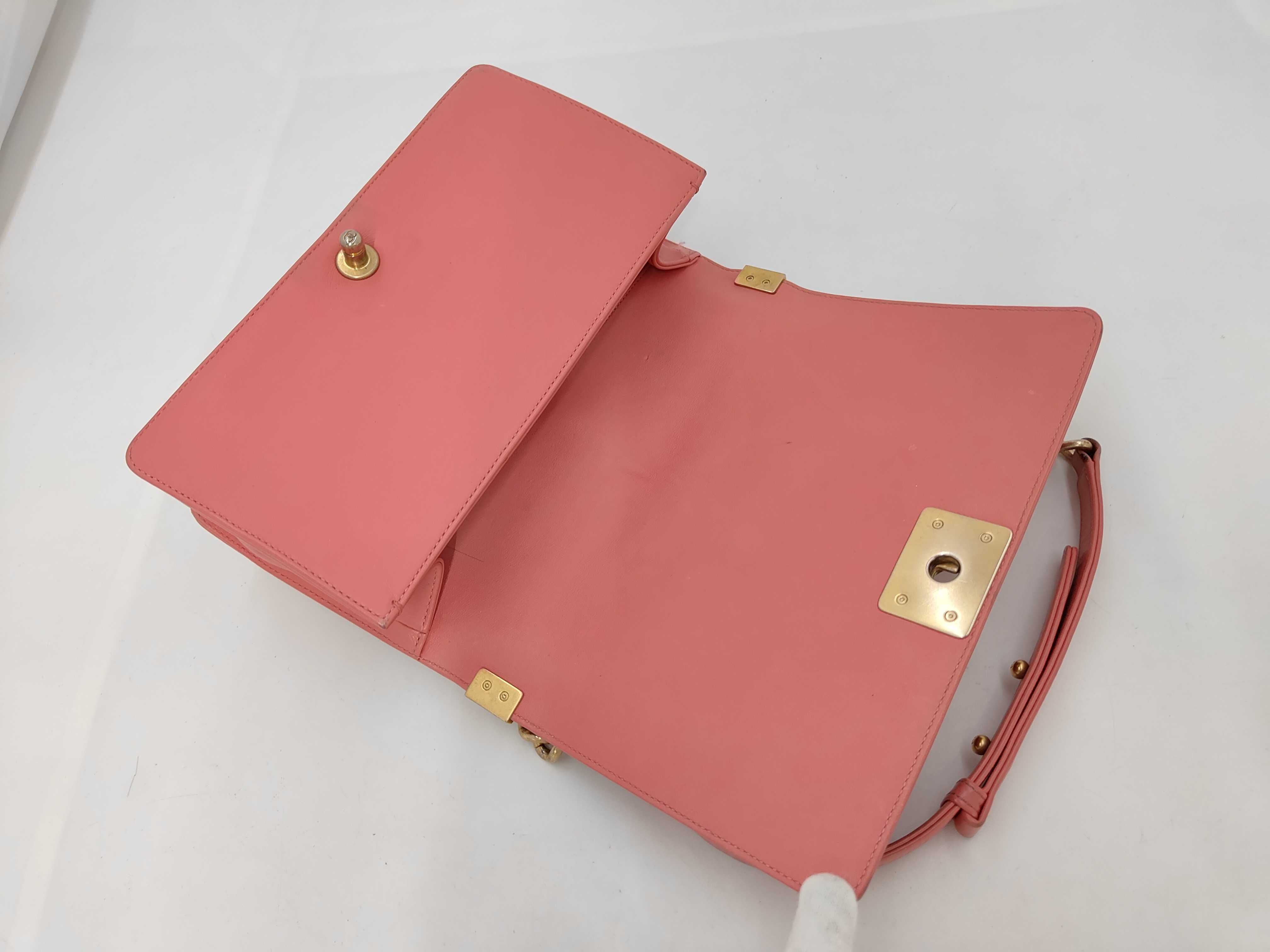 Boy Chanel Pink Shoulder Bag — view 8