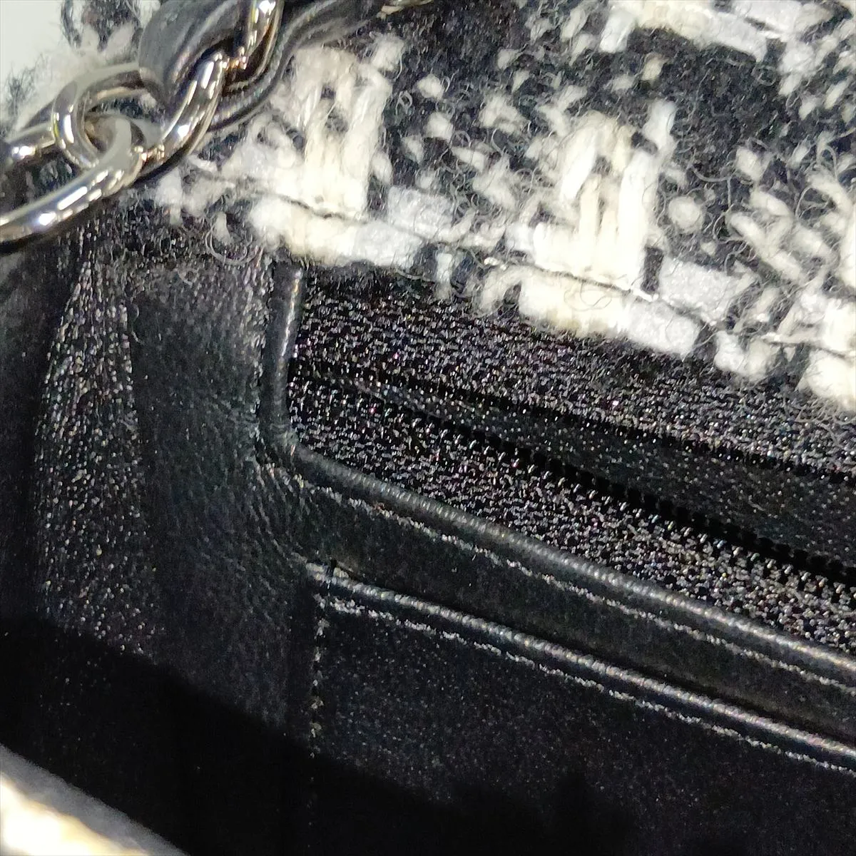 [Individually packaged] Chanel Mini Matelassé 20 Tweed x Rhinestone Single Flap Single Chain Bag, Black x White, Silver Hardware, 30791879, Serial Number in the 30s, A69900 — view 12