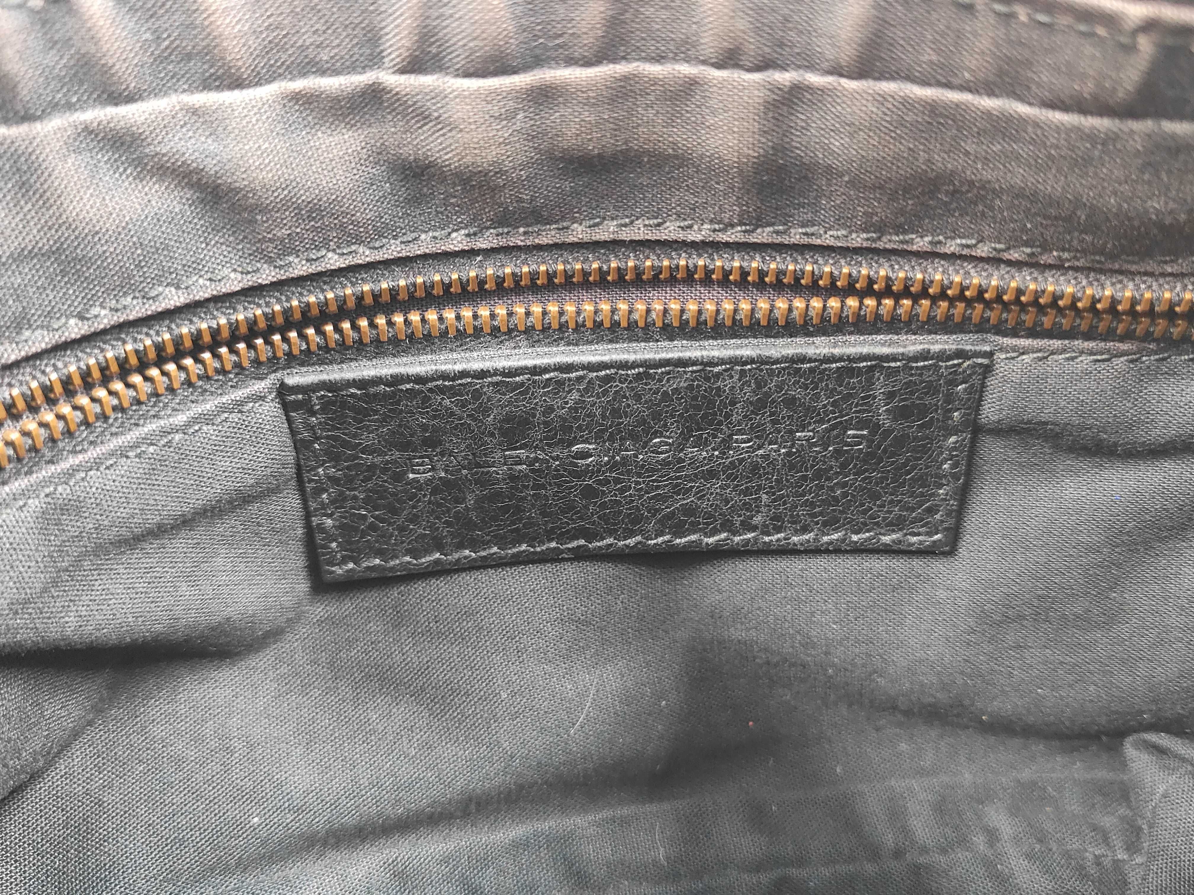 The Hip Shoulder Bag — view 8
