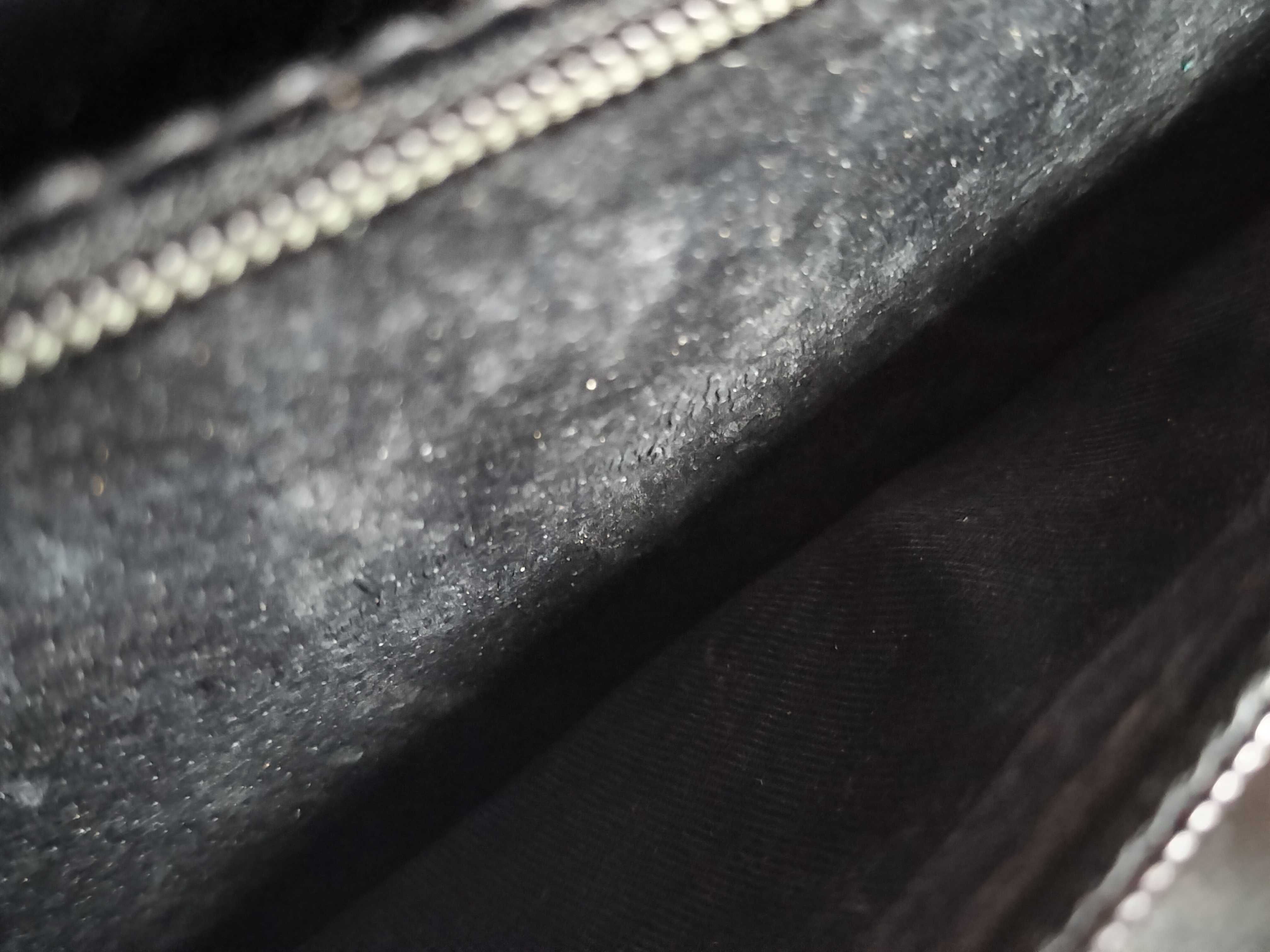 Old Gucci Shoulder Bag — view 11