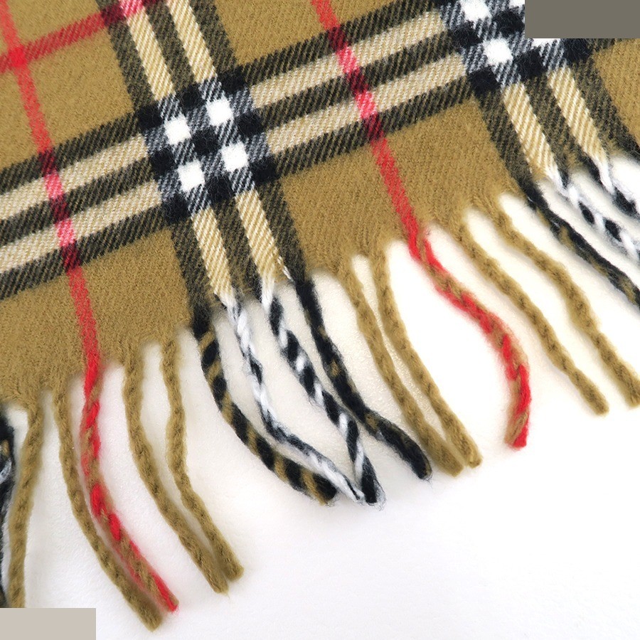 Other lines: Small items, accessories, and scarves — view 6