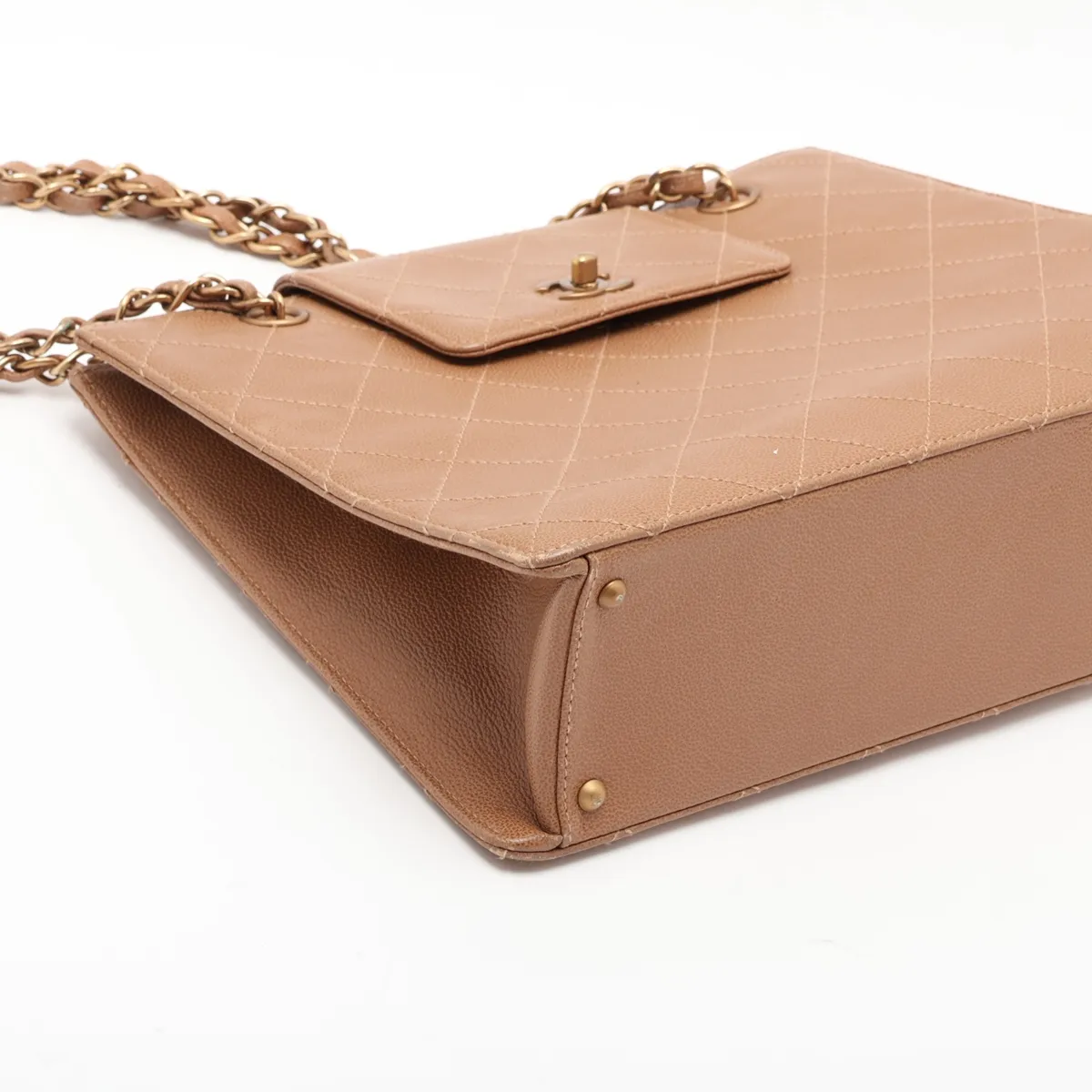 Matelassé Caviar Skin Chain Shoulder Bag, Beige with Gold Hardware, 5466686 (Serial Number 5) — view 4