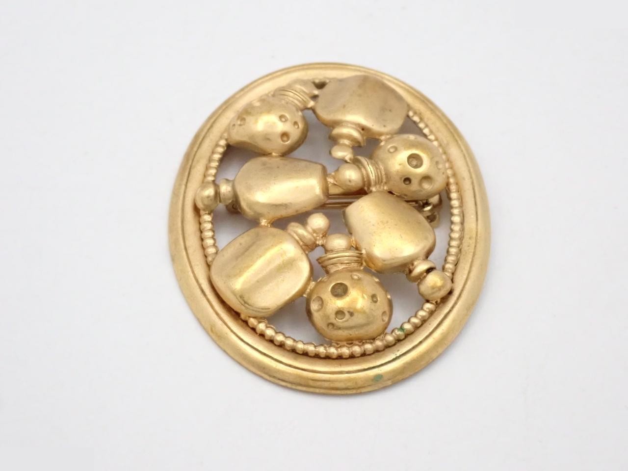 brooch