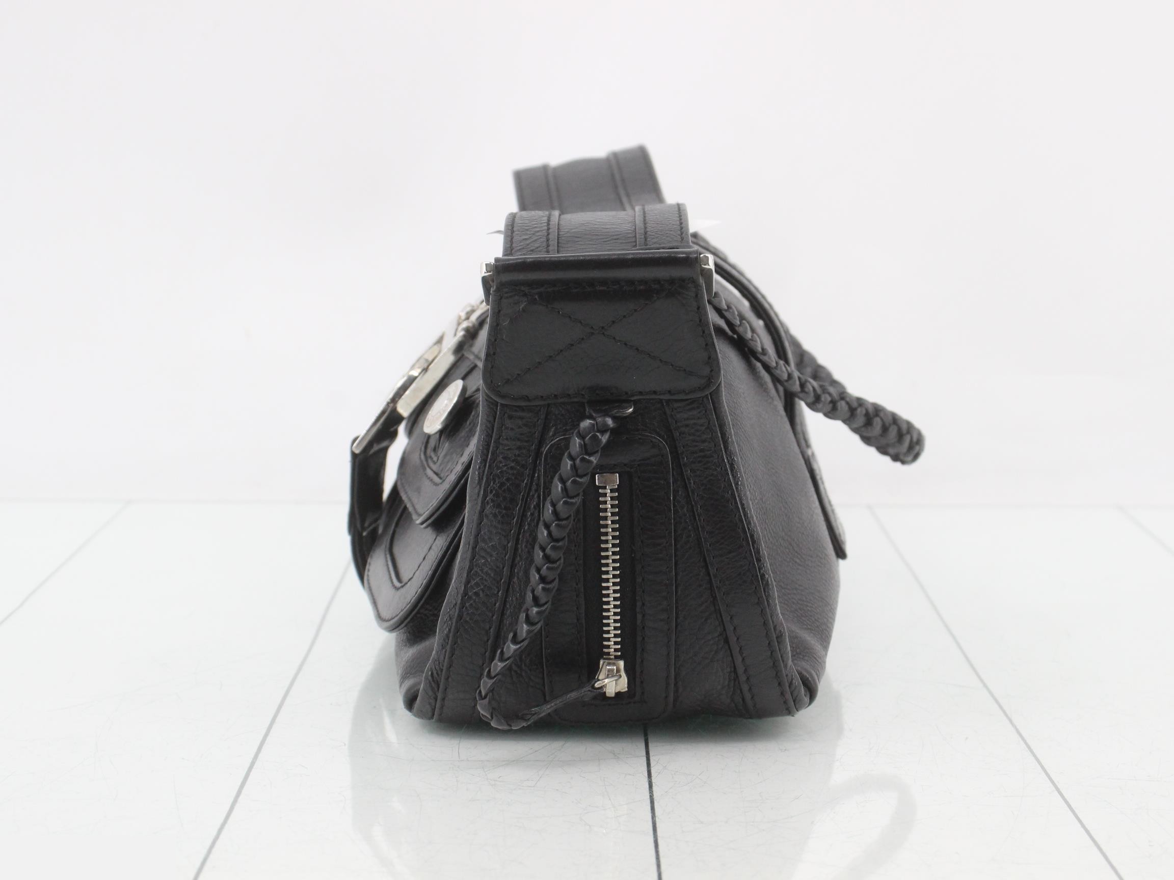 Flight-style leather double pocket bag, black. — view 3