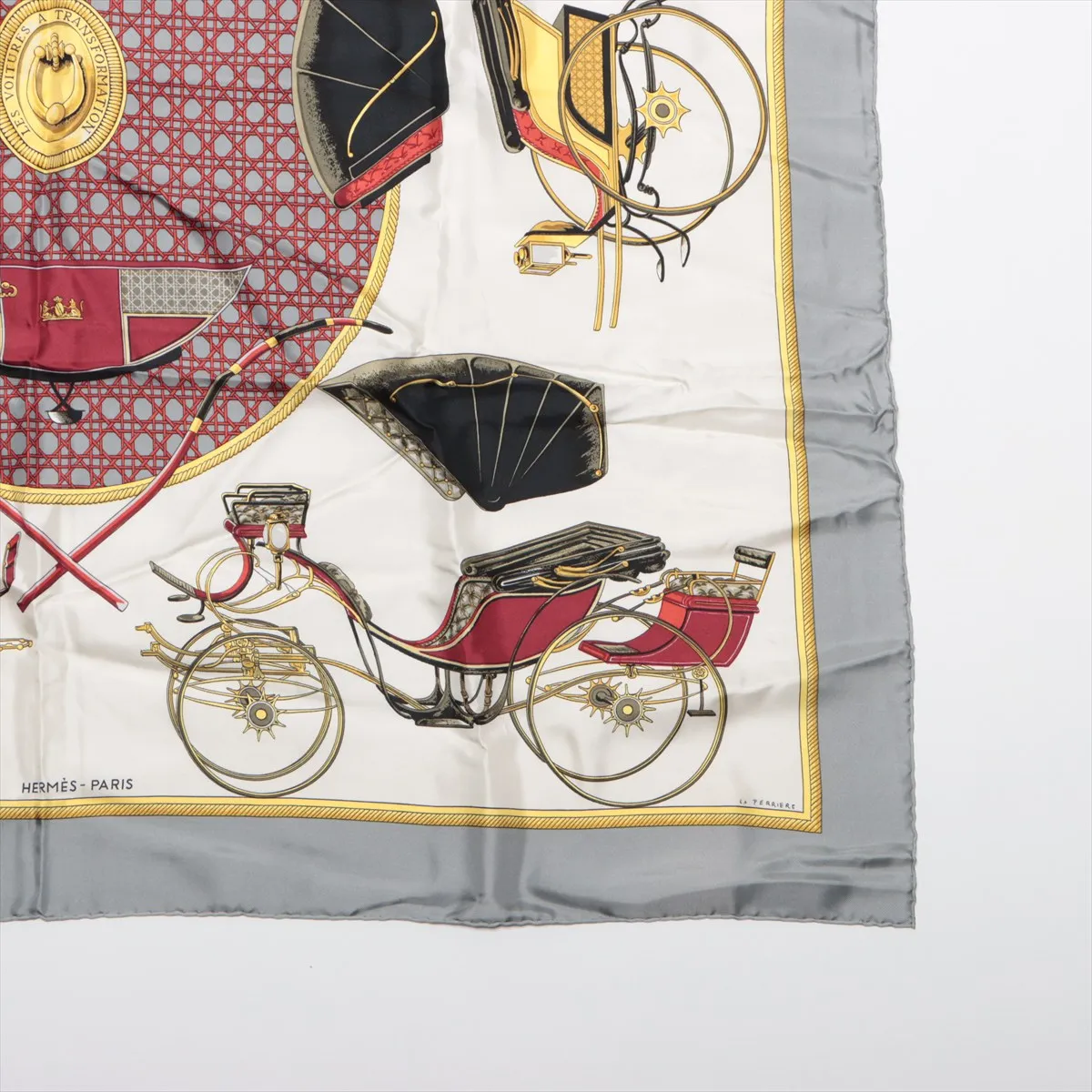 Carre 90 "LES VOITURES A TRANSFORMATION" (Folding Carriage) Scarf, Silk, Gray, — view 4