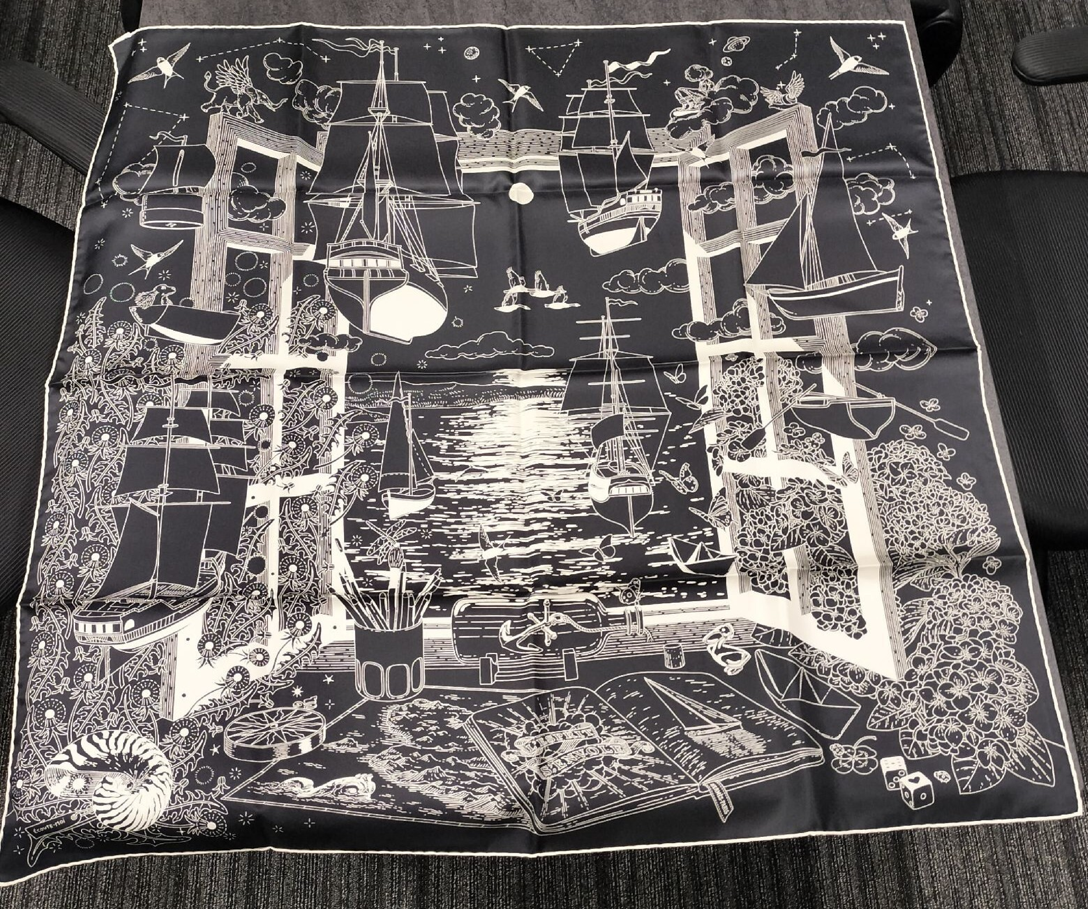 Carre Esprit Journey Scarf and other accessories — view 2