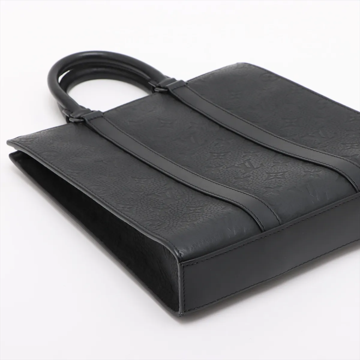 Taurillon Monogram Sac Plat Cross M59960 Black (RFID detected) — view 4