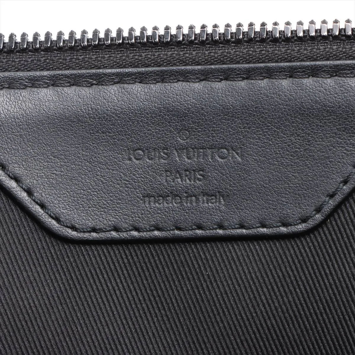 Taurillon Monogram Sac Plat Cross M59960 Black (RFID detected) — view 10