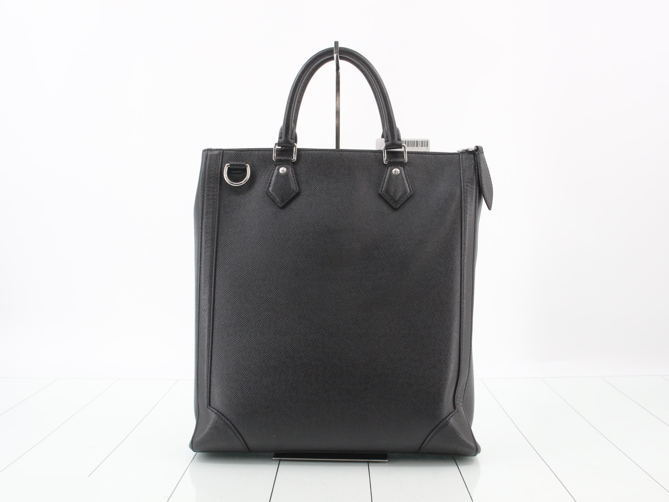 Taiga Vertical Tote — view 2