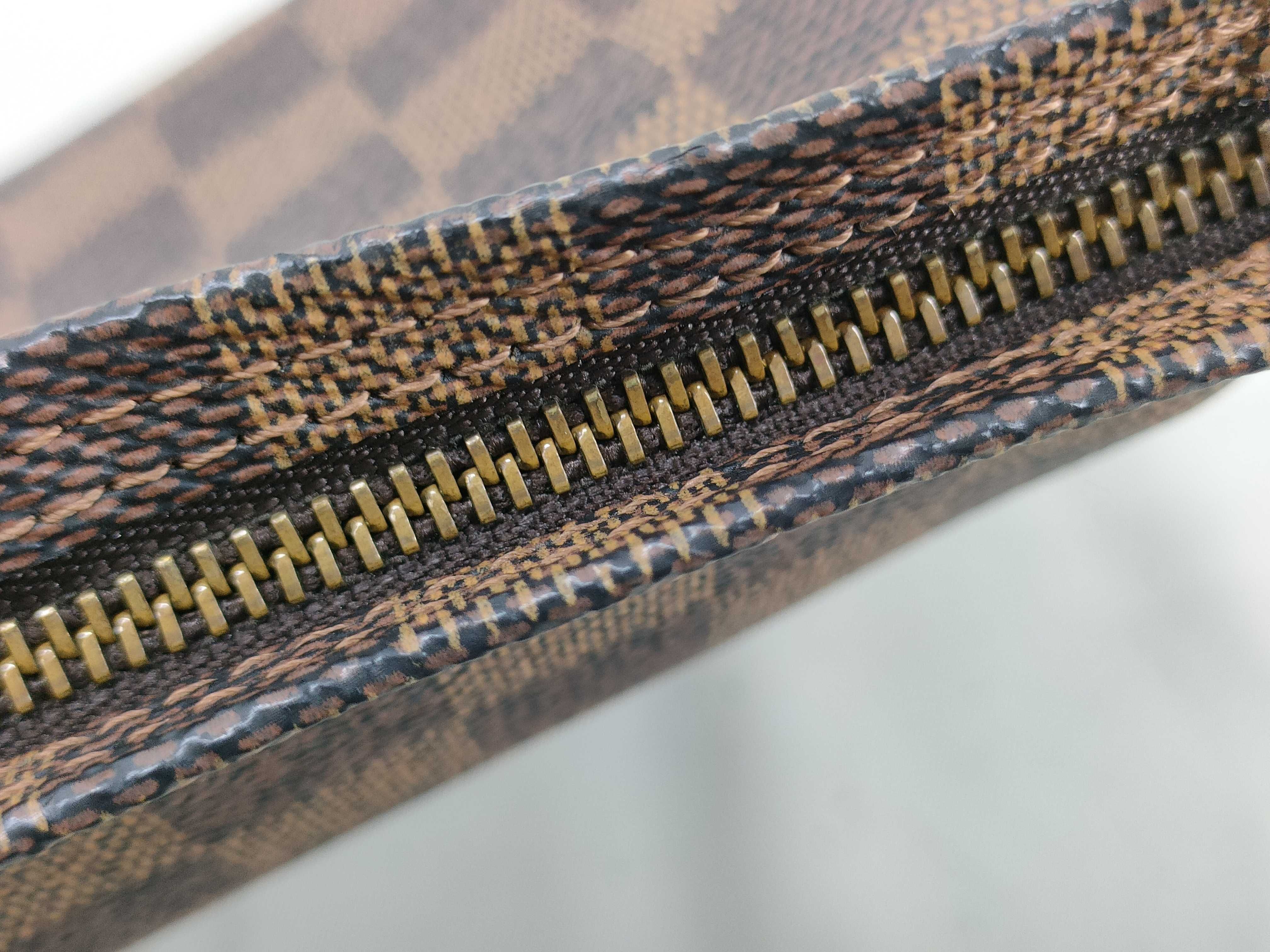Damier Louis Vuitton Damier Trouse Makeup N51982 SP0020 Handbag — view 8