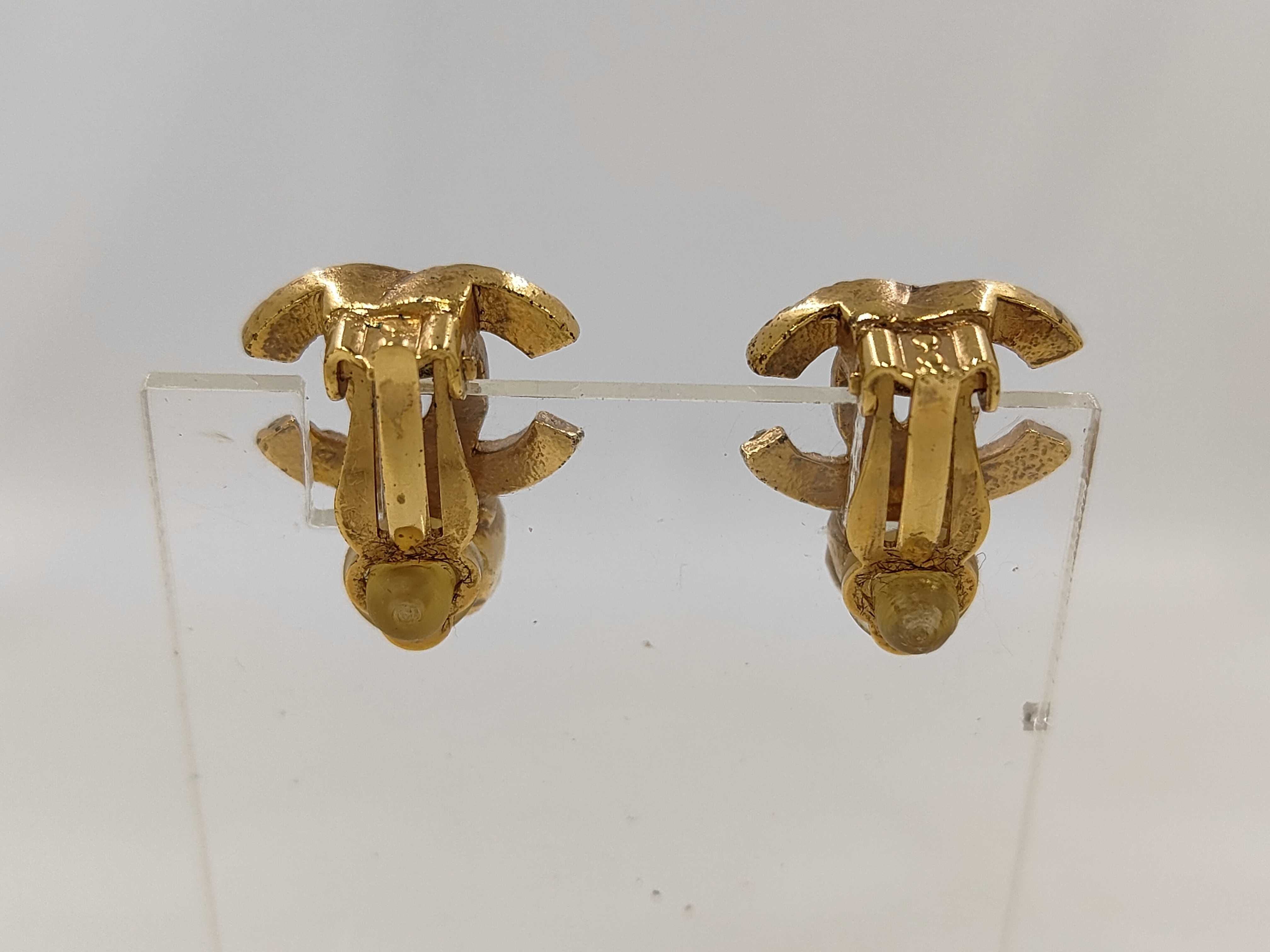 earrings — view 2