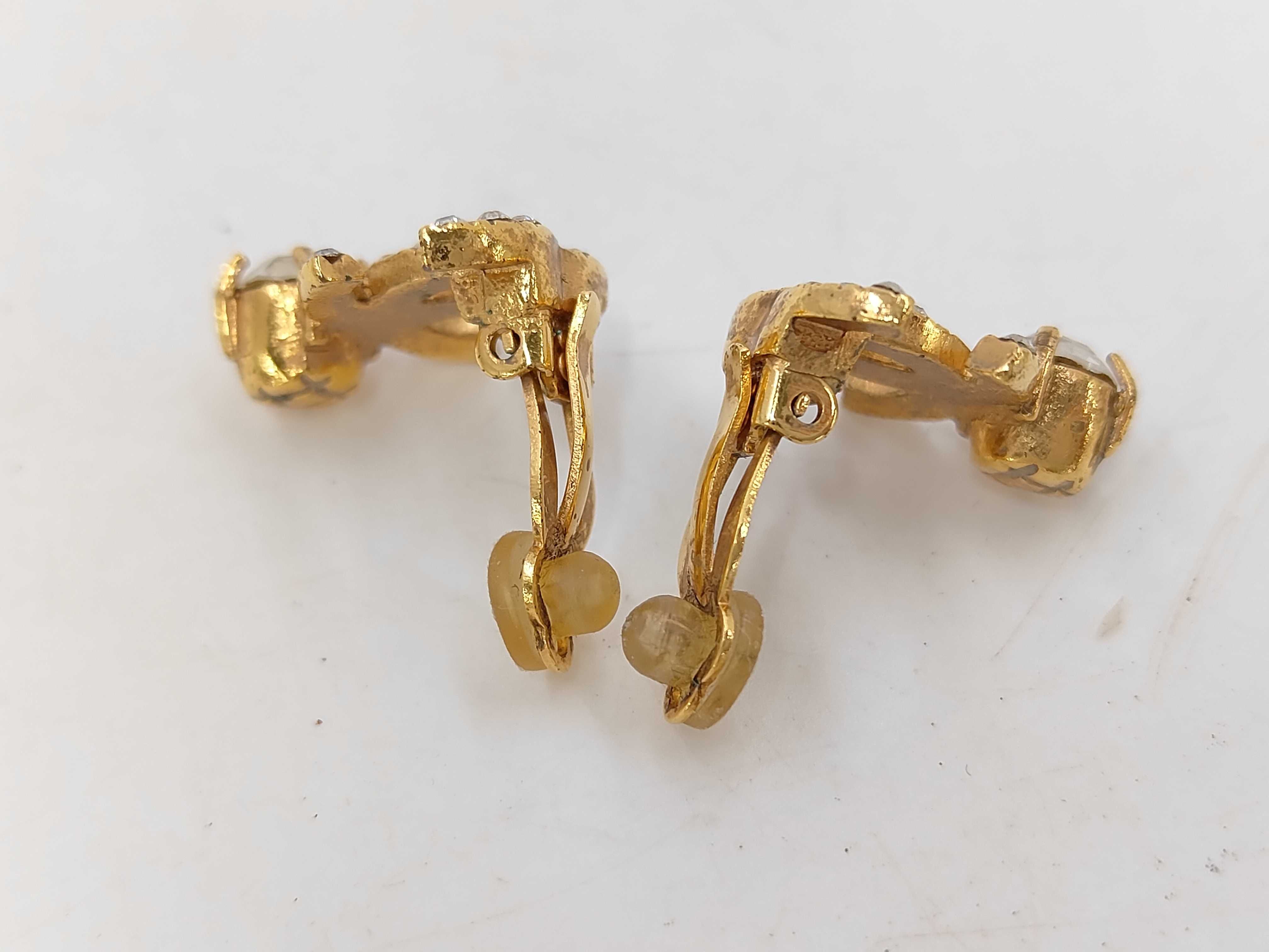 earrings — view 4